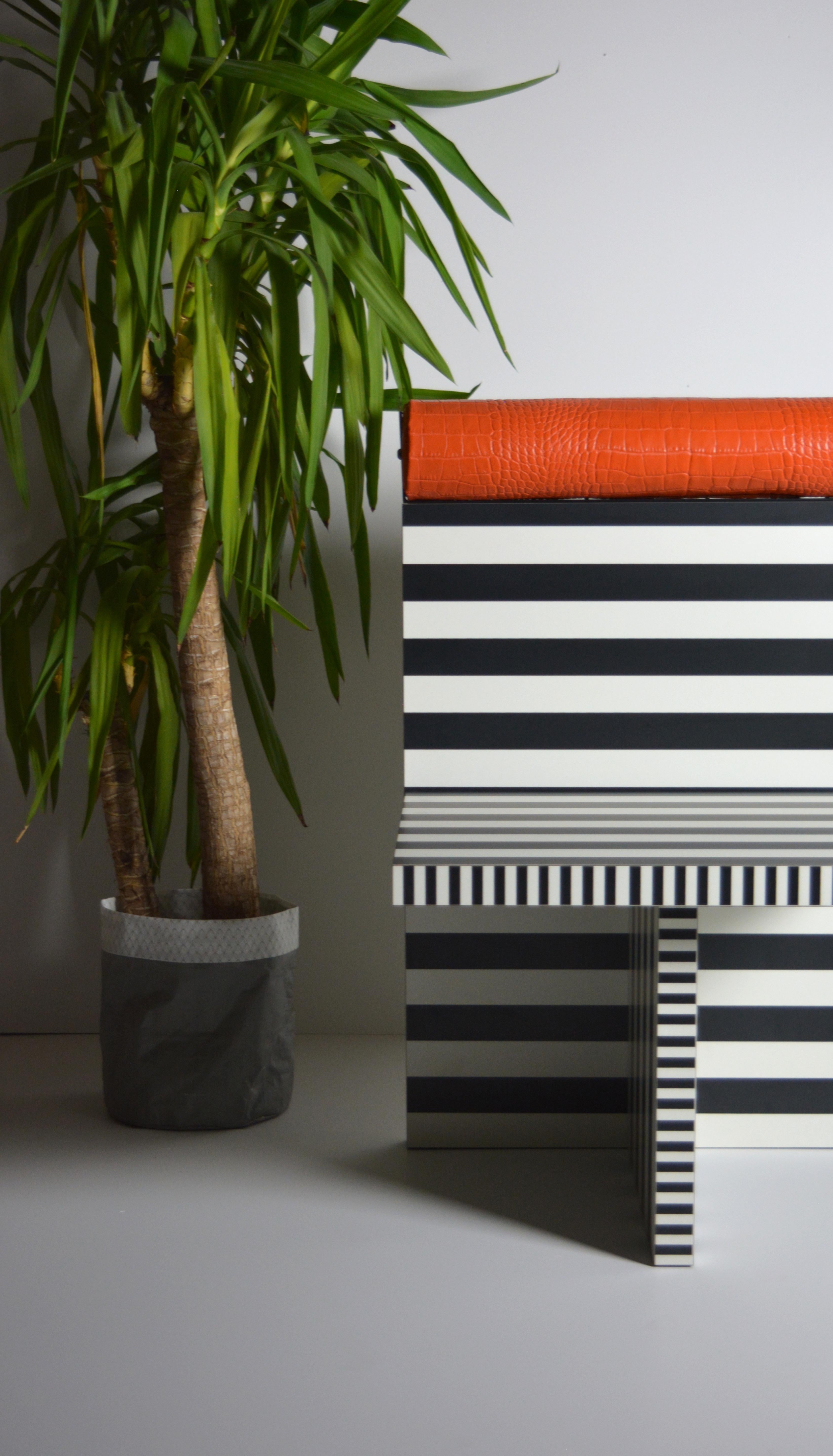 Ettore armchair memphis tribute black white lamiate orange leather Studio Greca For Sale 1