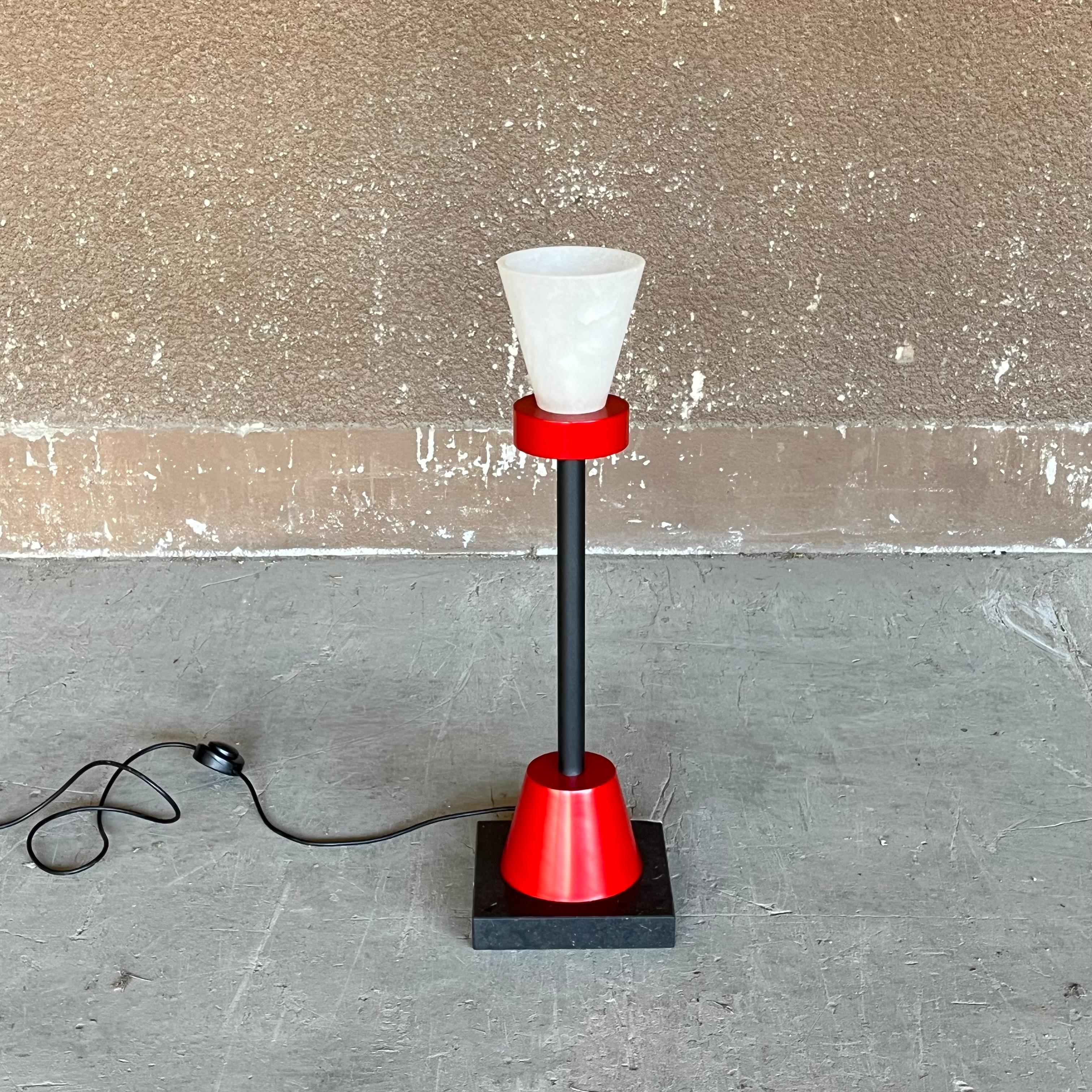 Ettore Sottsass (1917-2007) Lampe Luce Bassa 1988 collezione Bharata in vendita 9