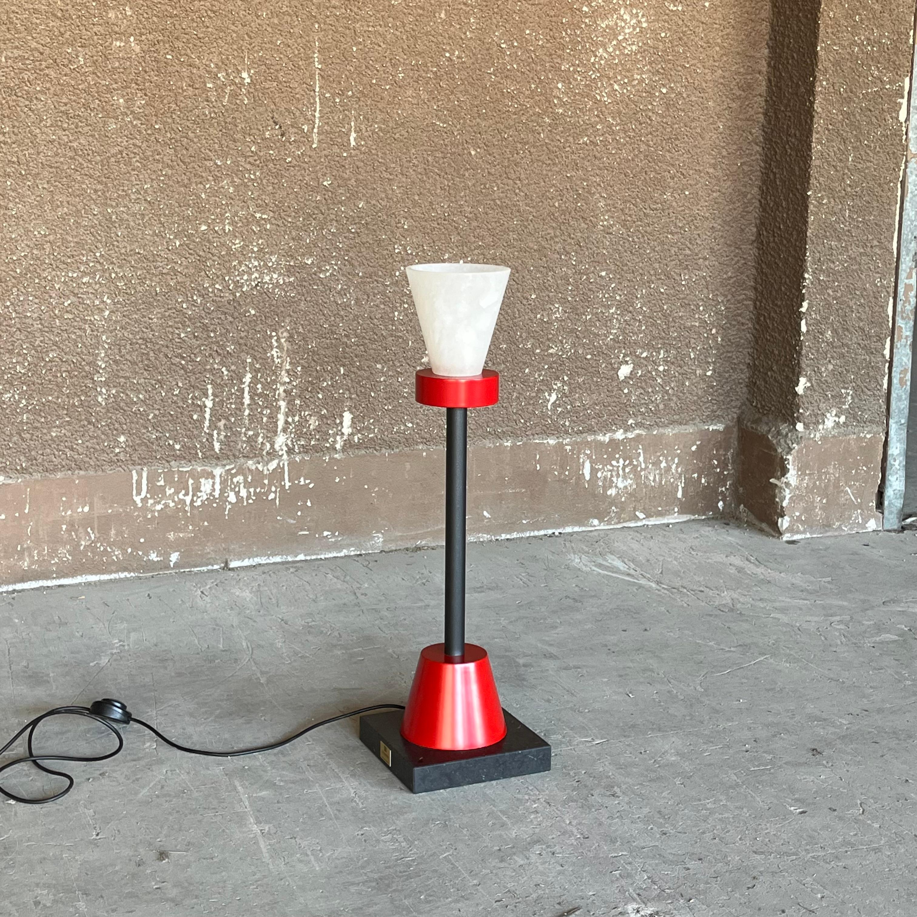 Ettore Sottsass (1917-2007) Lampe Luce Bassa 1988 collezione Bharata in vendita 12