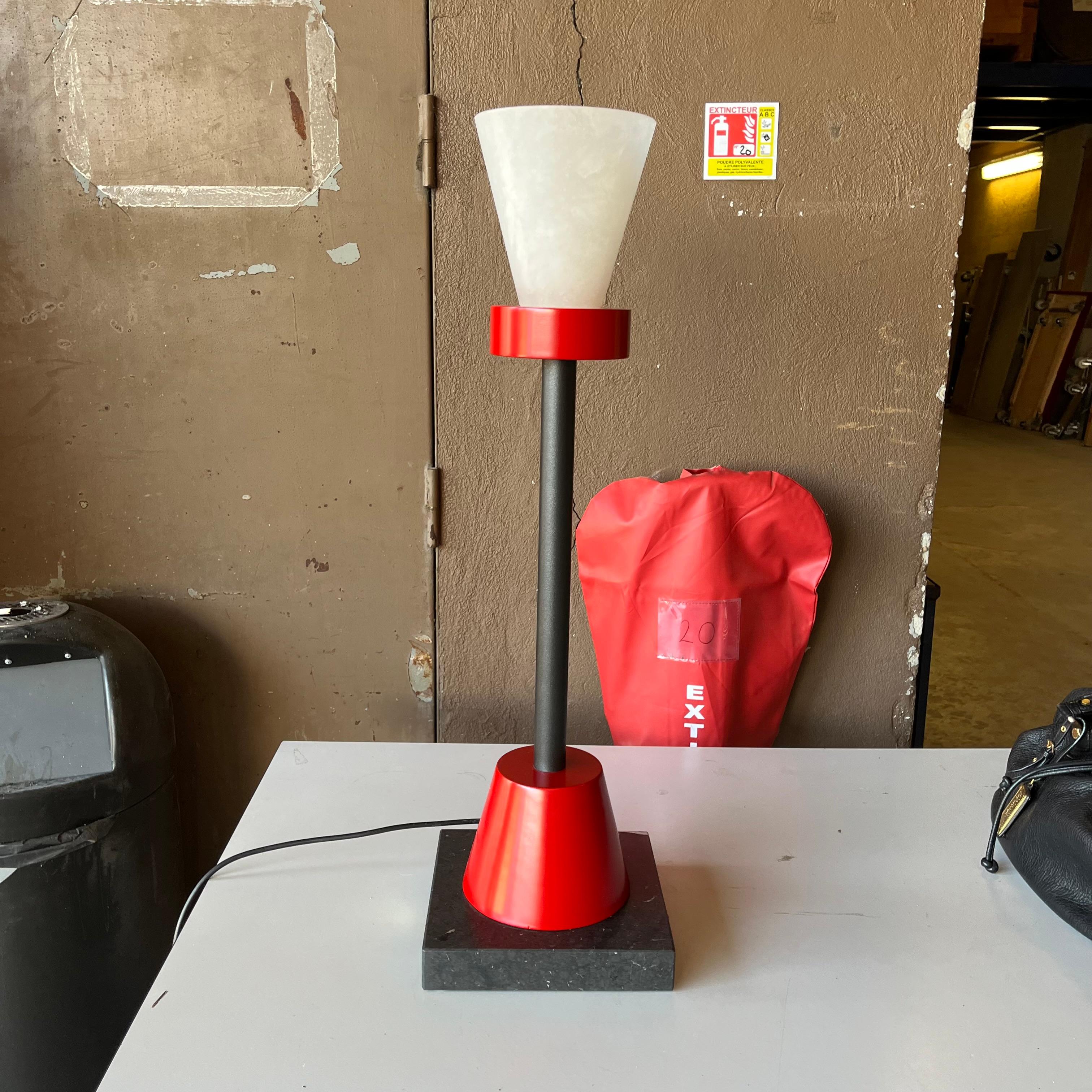 Ettore Sottsass (1917-2007) Lampe Luce Bassa 1988 collezione Bharata in vendita 1