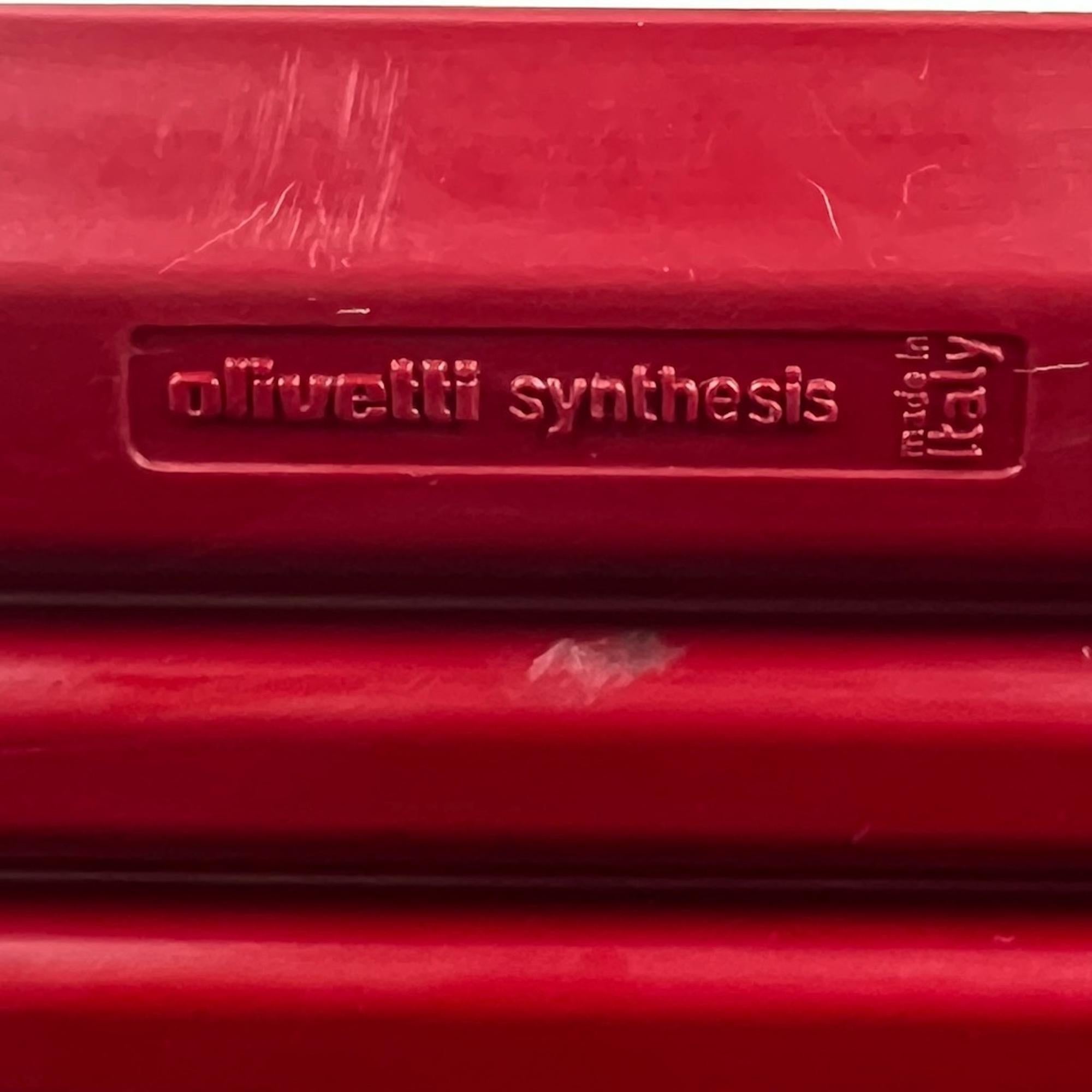 Industriel Ettore Sottsass des années 1970, ensemble de bureau en mélamine Olivetti Synthesis 45