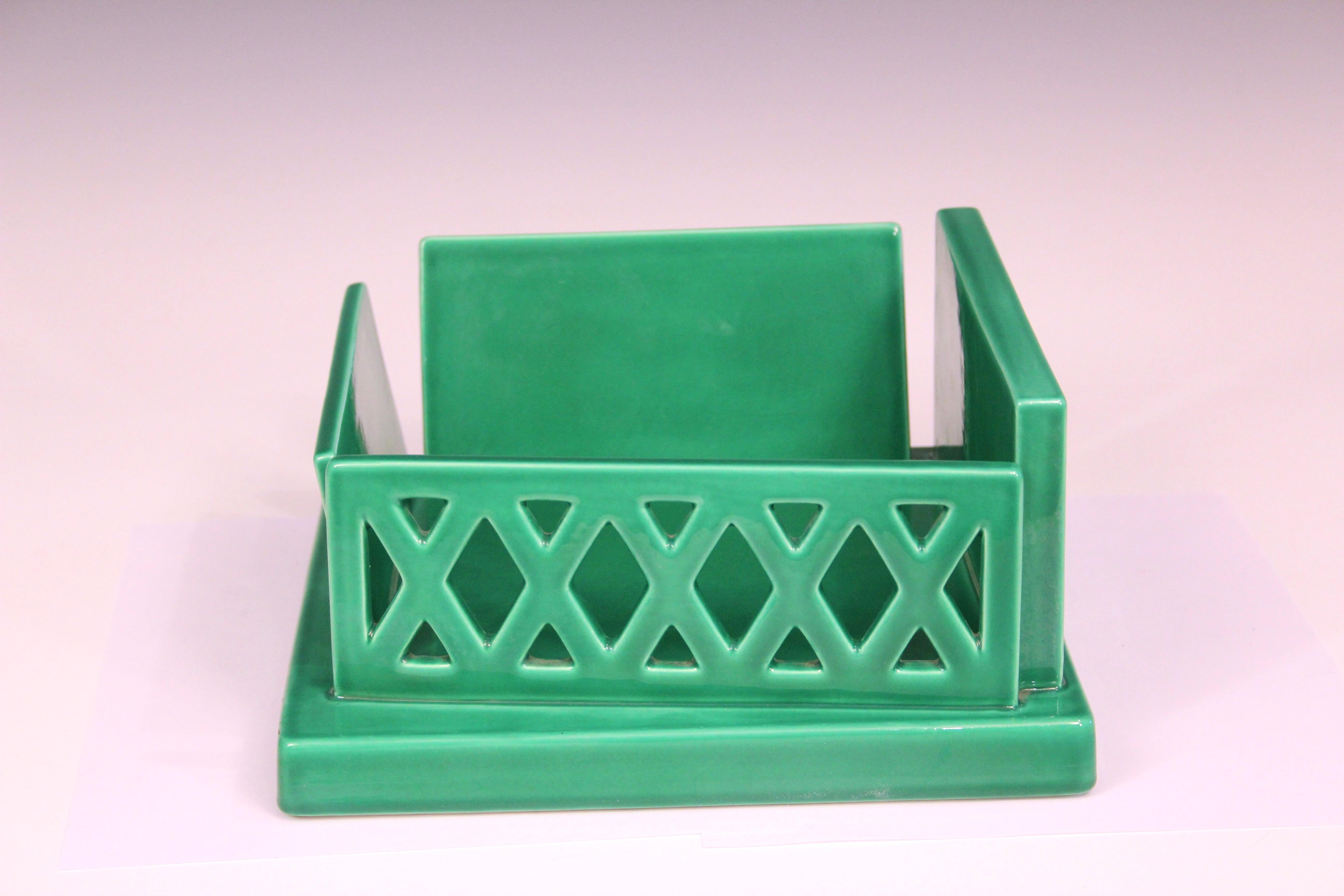 Vintage Ettore Sottsass ET4 postmodern centerpiece with lopsided walls and garden green glaze produced by Alessio Sarri, circa 1980's. 4 3/4