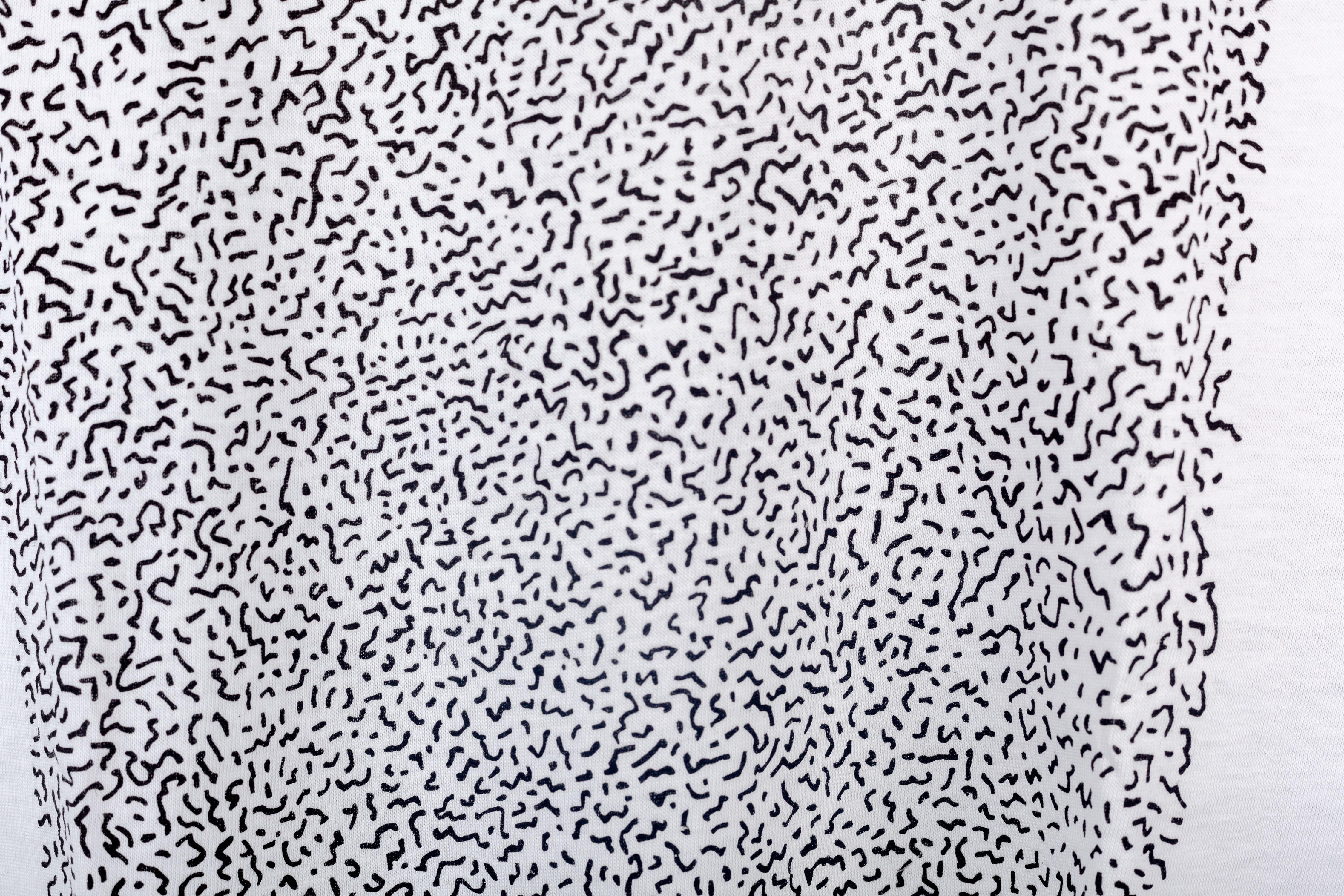 Ettore Sottsass Bacterio-Hemd, 2017 Triennale Design Museumsausstellung, neu im Zustand „Hervorragend“ im Angebot in Chicago, IL