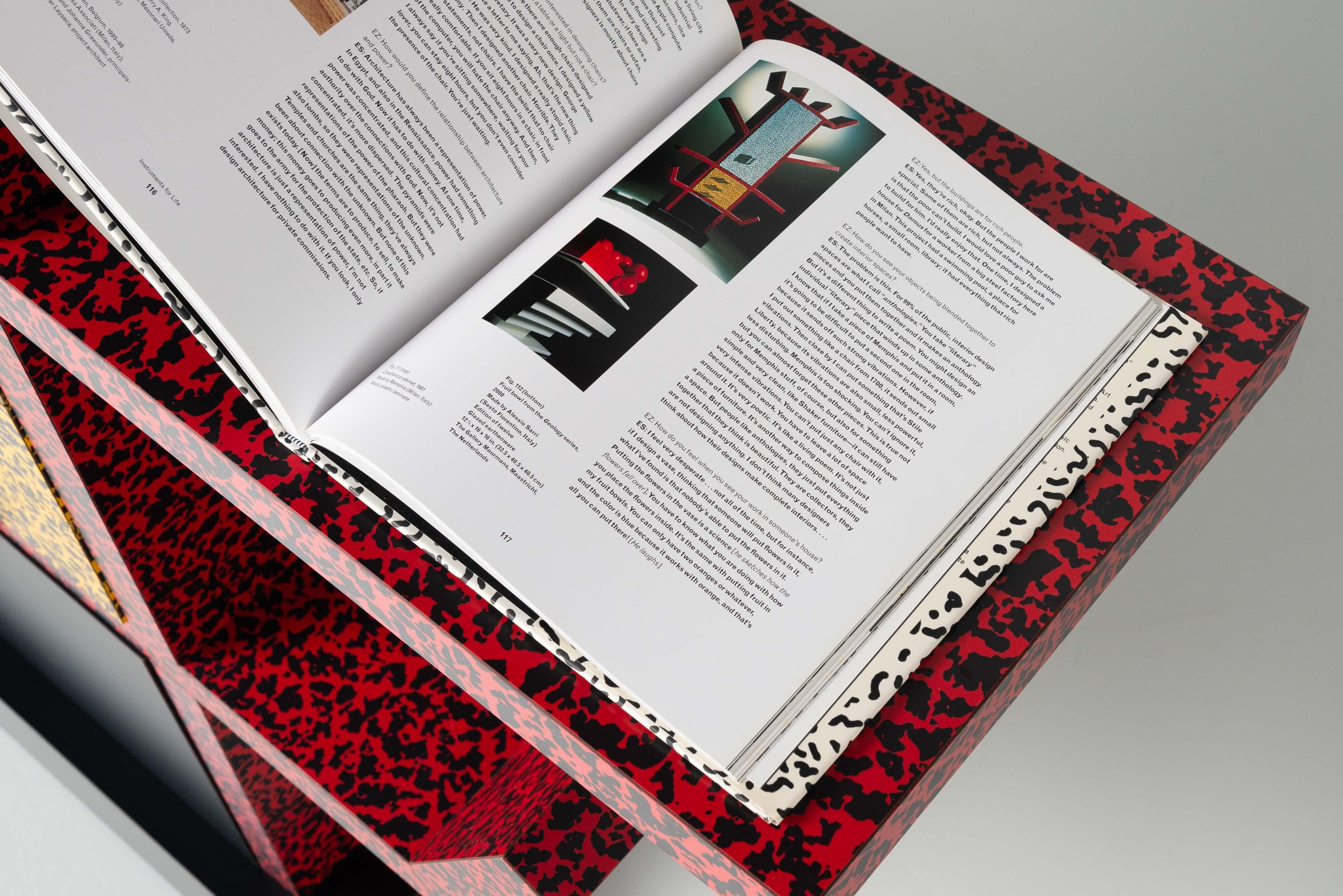 Ettore Sottsass Casablanca cabinet Memphis Milano 1981 For Sale 5