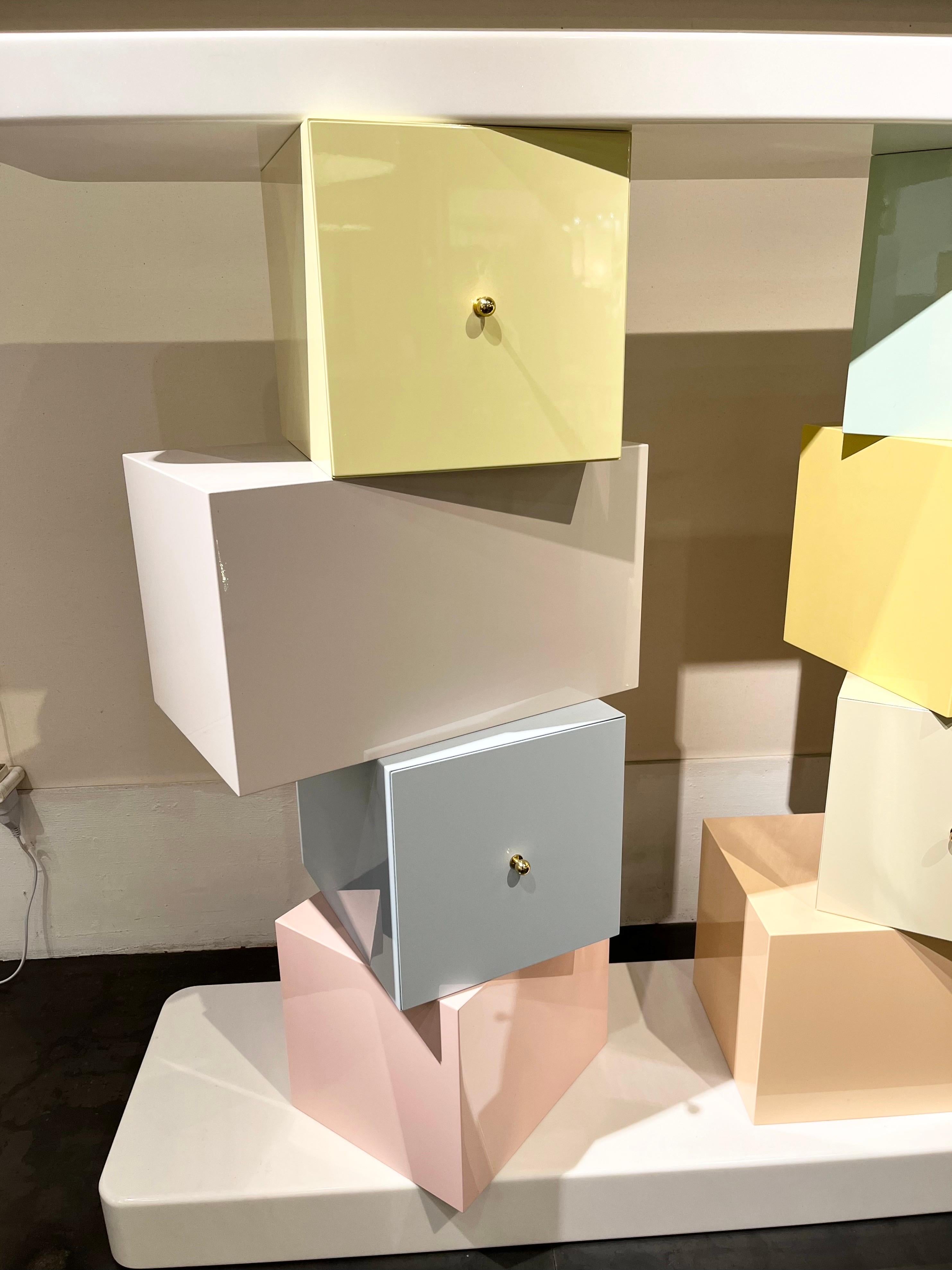 italien Ettore Sottsass, console cubica