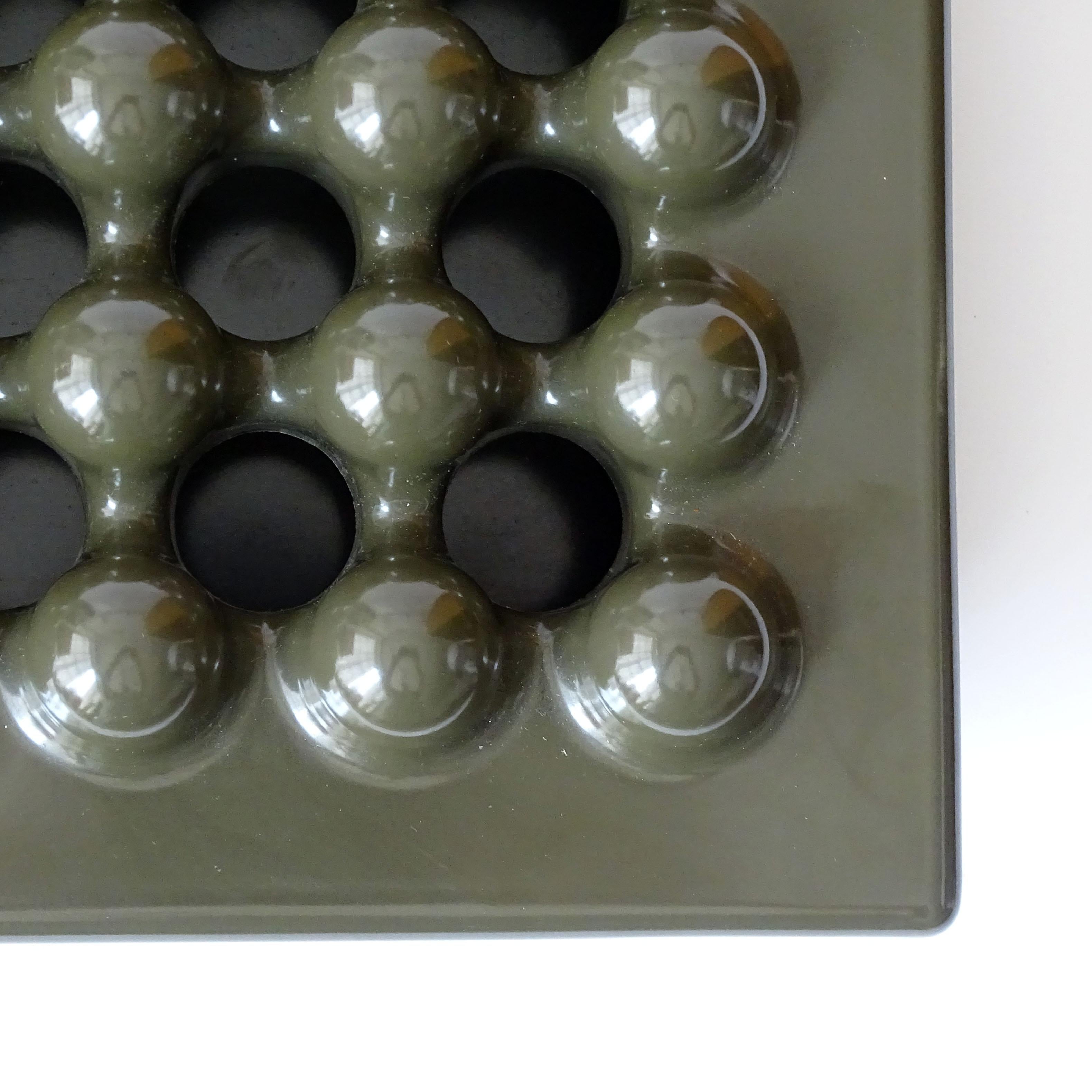 Splendid Ettore Sottsass Dark Olive Green Olivetti Synthesis Ashtray with Its Original Box.
Circa 1970
New Old Stock
