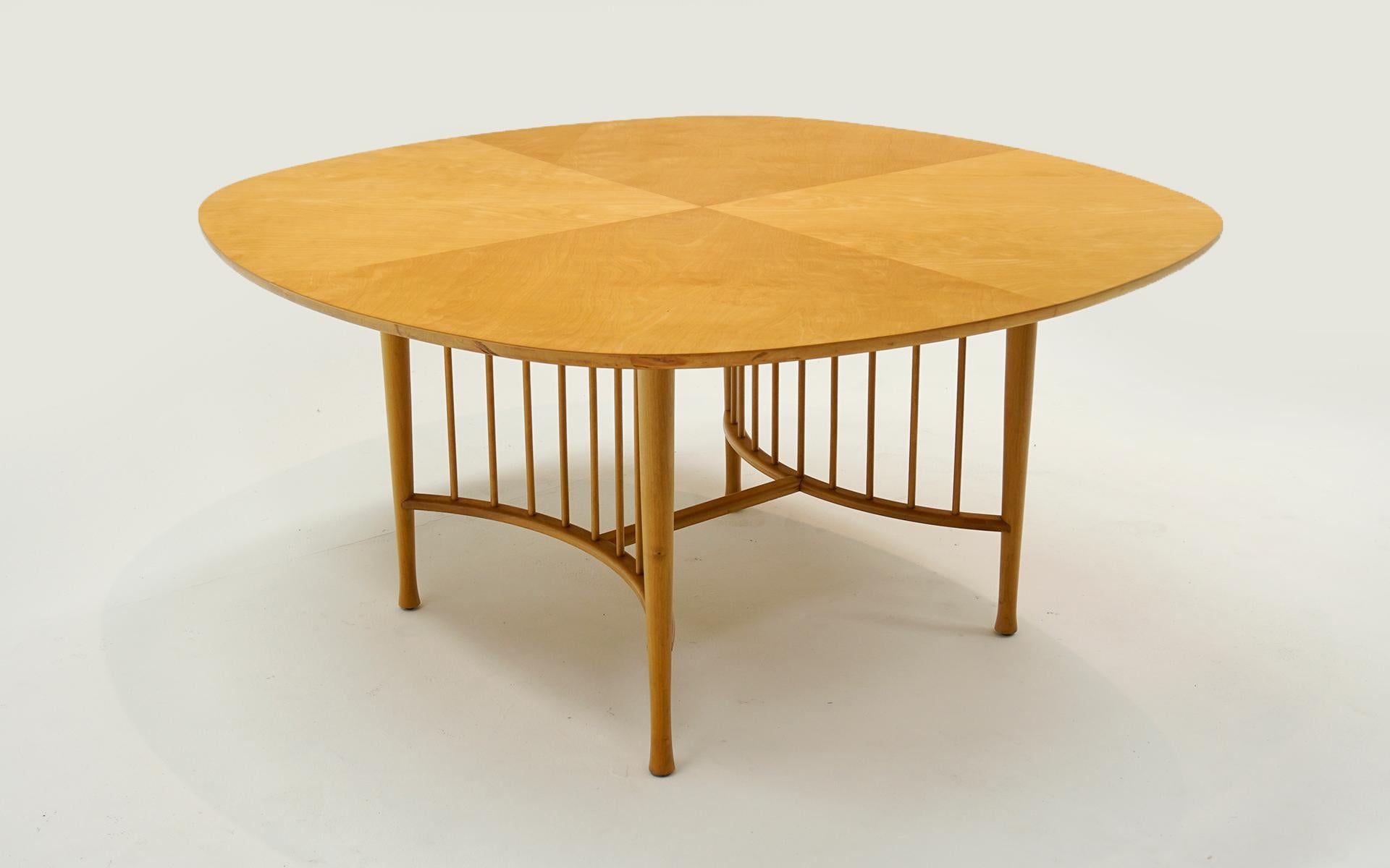 Italian Style of Ettore Sottsass Dining Table. Large Rounded Square form. For Sale