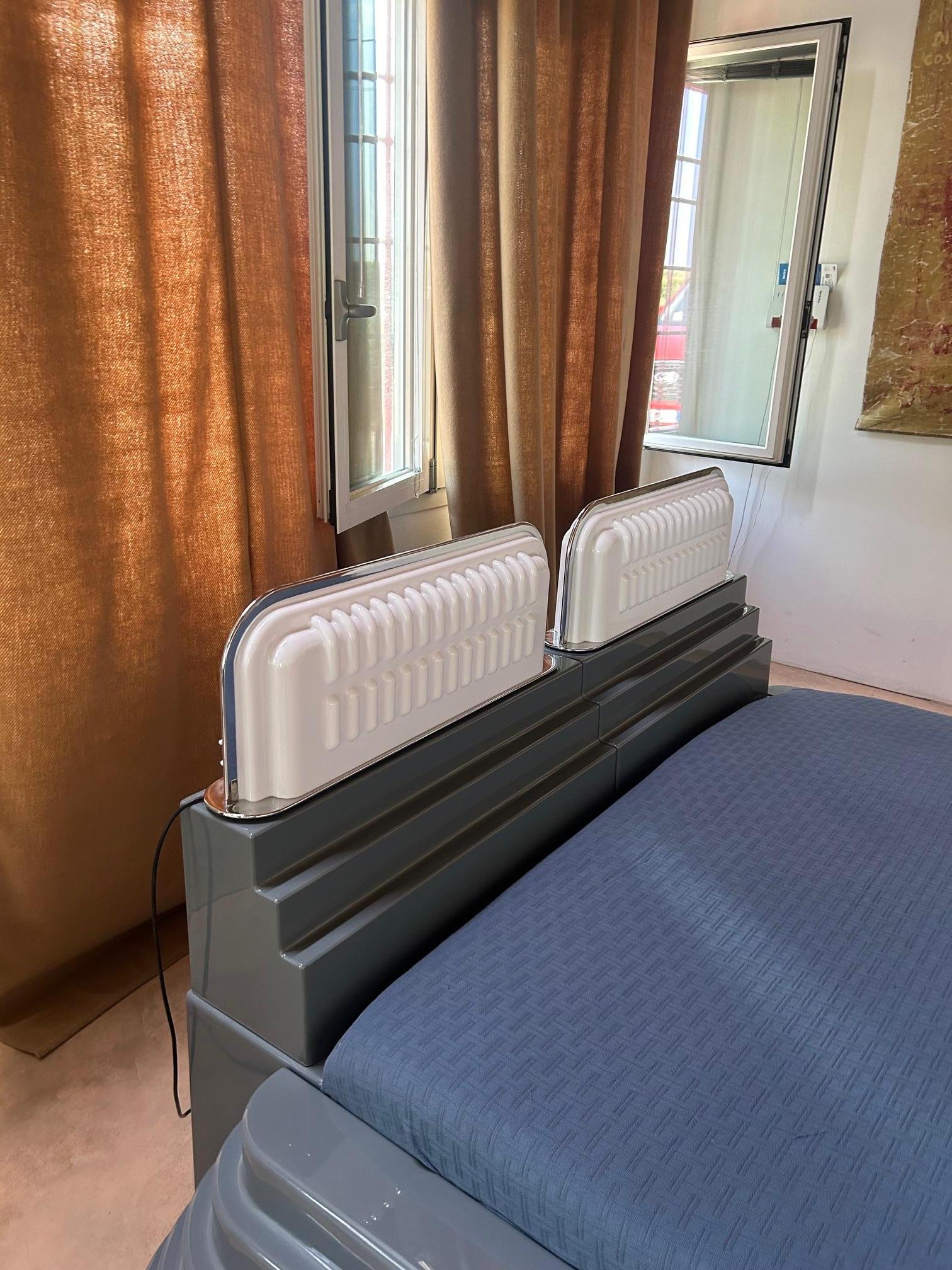Italian Ettore Sottsass ELLEDUE double bed for Poltronova 1970s in vendita