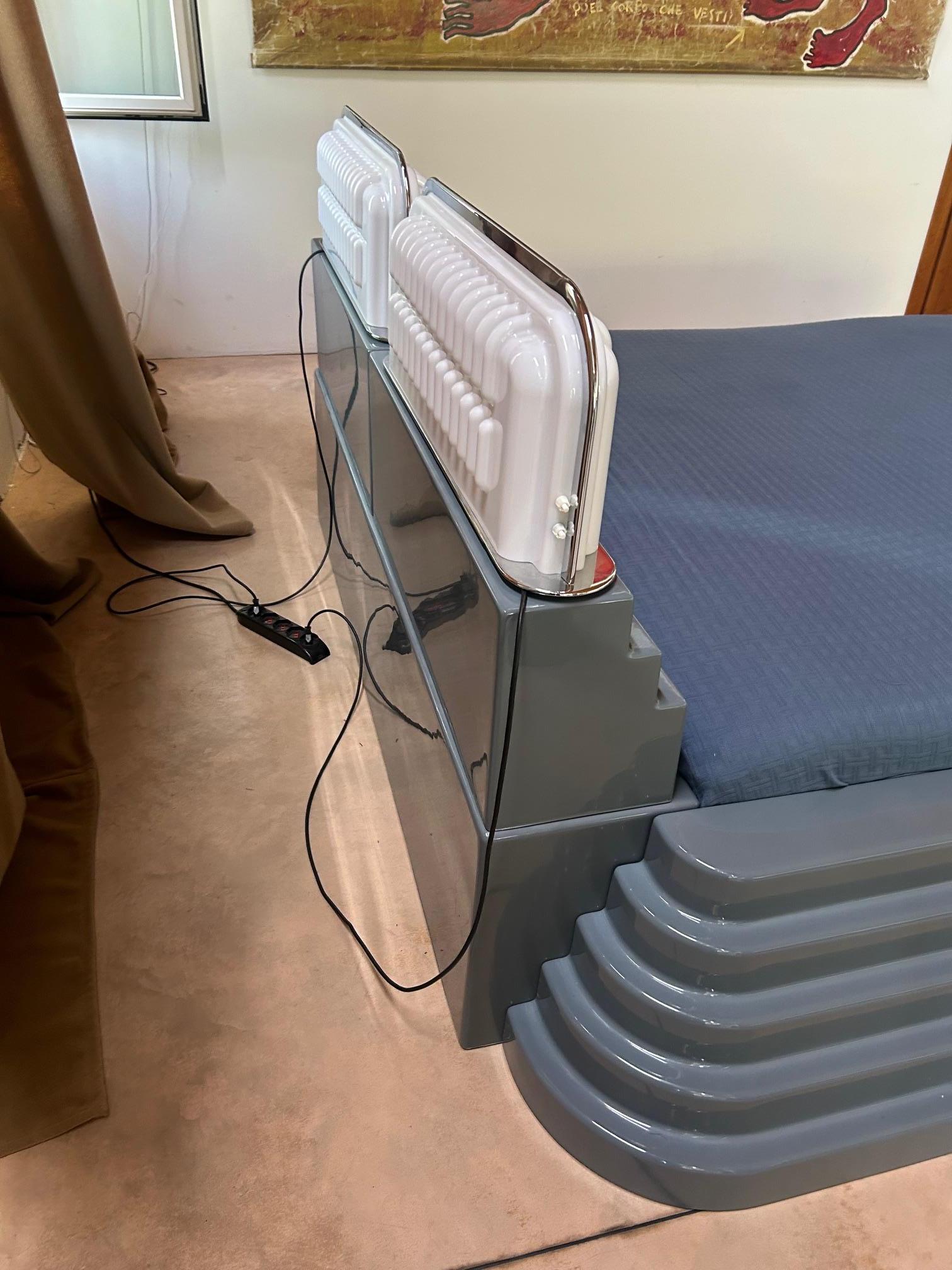 Ettore Sottsass ELLEDUE double bed for Poltronova 1970s In condizioni buone in vendita a Padova, IT