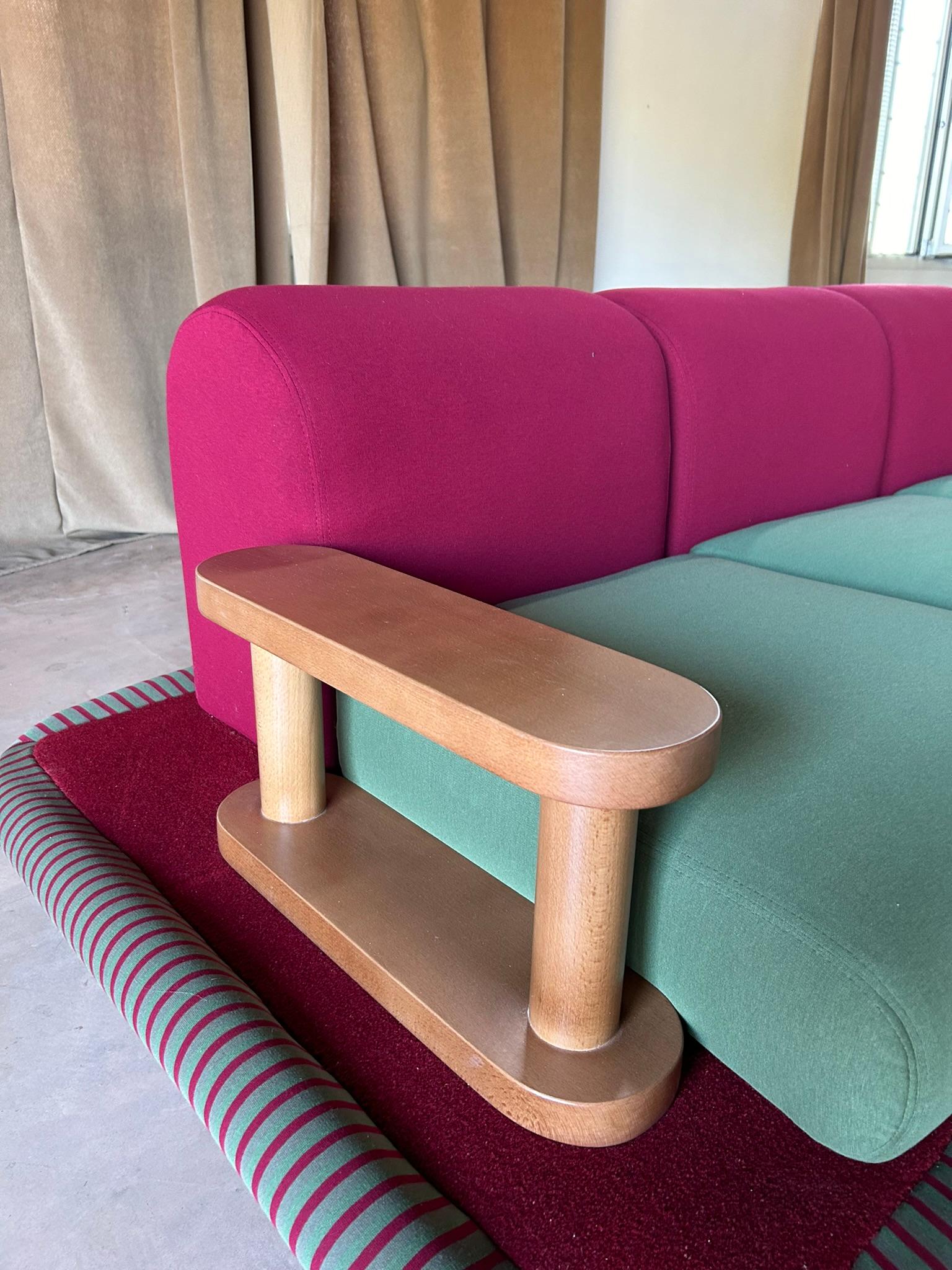 Ettore Sottsass Flying Carper Sofa für Bettwäsche Brevetti im Angebot 3