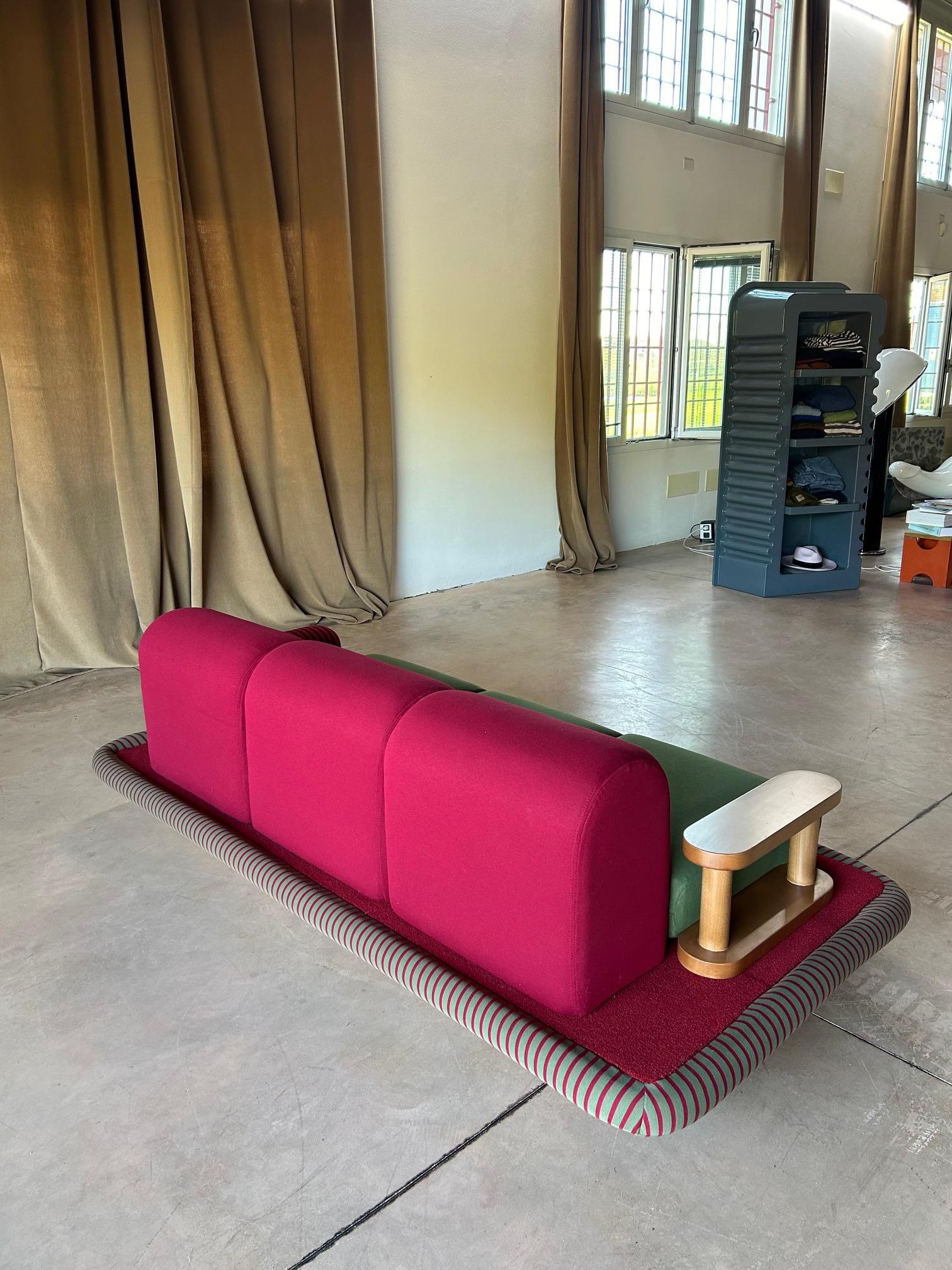 Ettore Sottsass Flying Carper Sofa for Bedding Brevetti For Sale 5