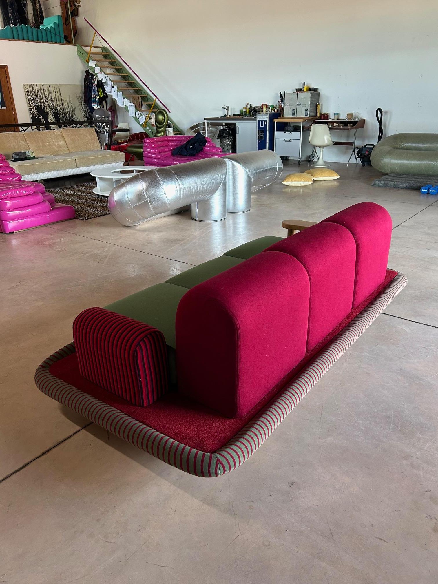Ettore Sottsass Flying Carper Sofa for Bedding Brevetti For Sale 6