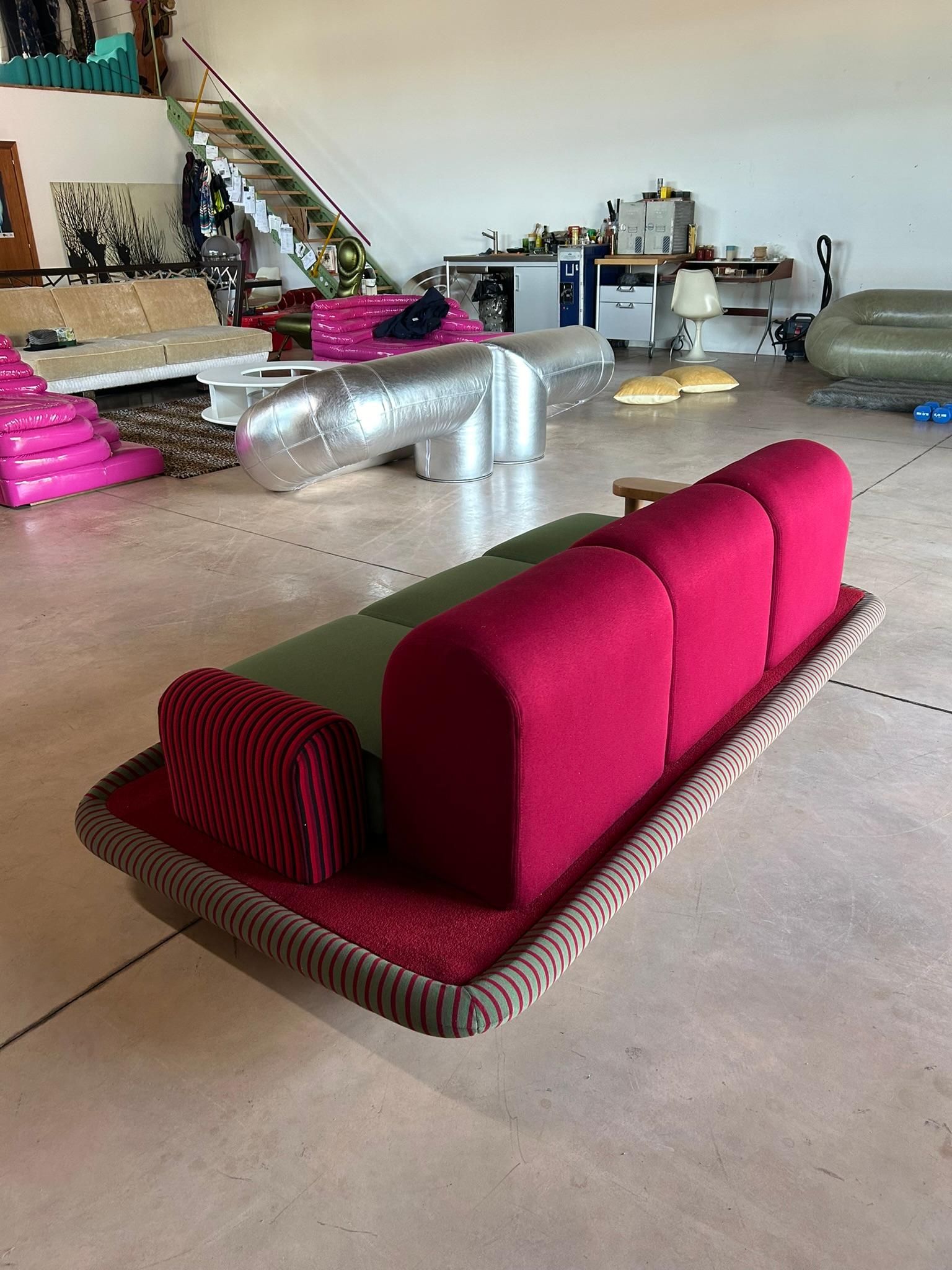 Ettore Sottsass Flying Carper Sofa für Bettwäsche Brevetti im Angebot 6