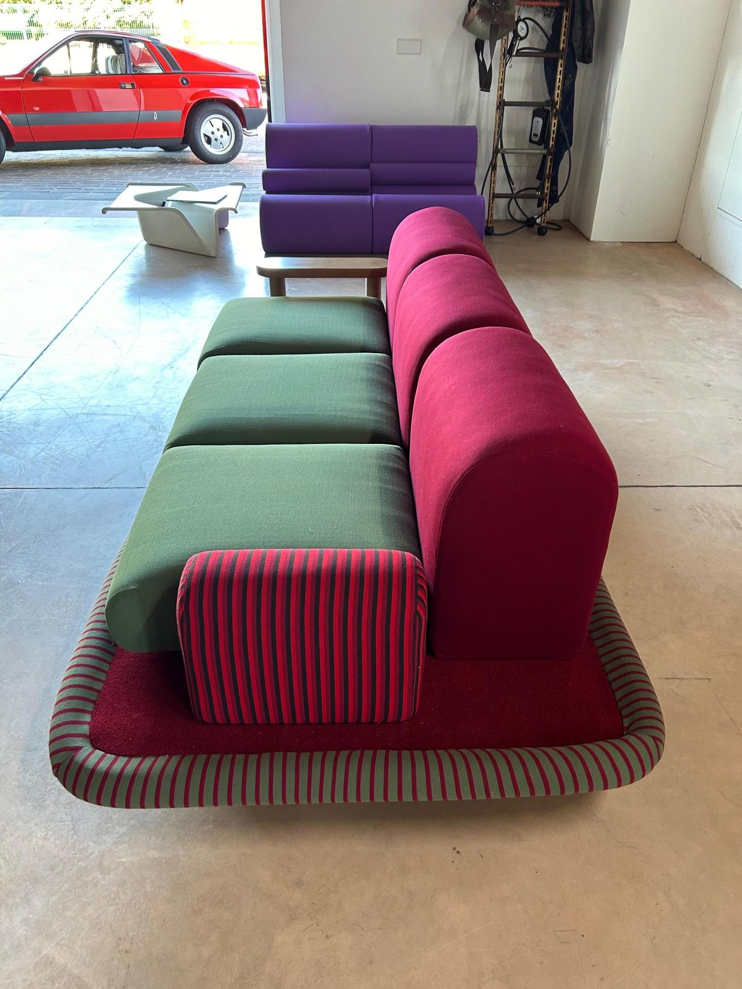 Ettore Sottsass Flying Carper Sofa for Bedding Brevetti In Good Condition For Sale In Padova, IT