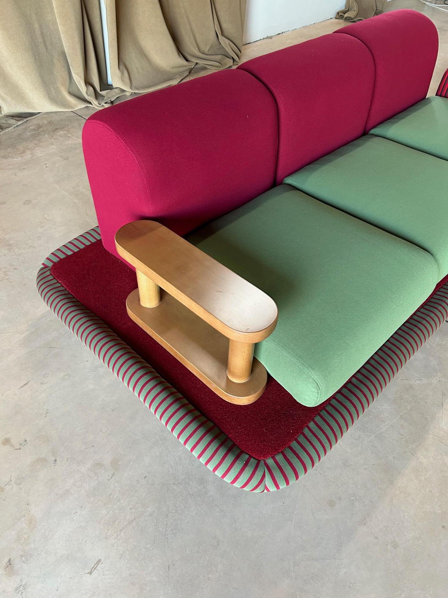 Ettore Sottsass Flying Carper Sofa for Bedding Brevetti For Sale 1