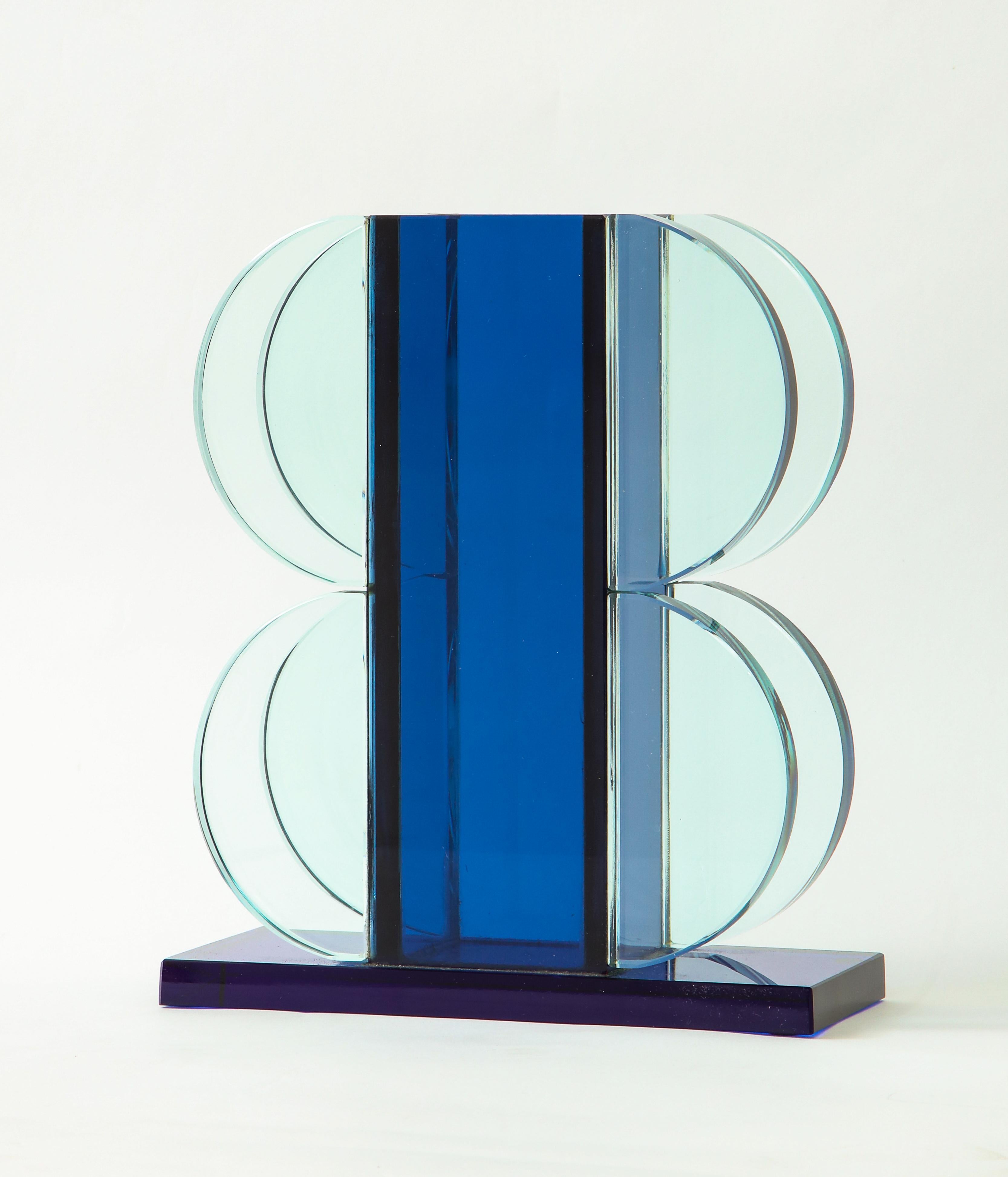 Ettore Sottsass für Fontana Arte Vase Modell 2664 im Zustand „Hervorragend“ in New York, NY