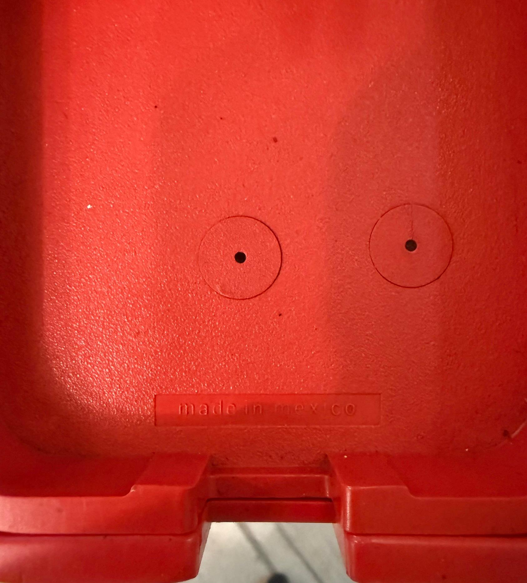 Messicano Macchina da scrivere Ettore Sottsass per Olivetti Valentine, Italia anni '60 in vendita