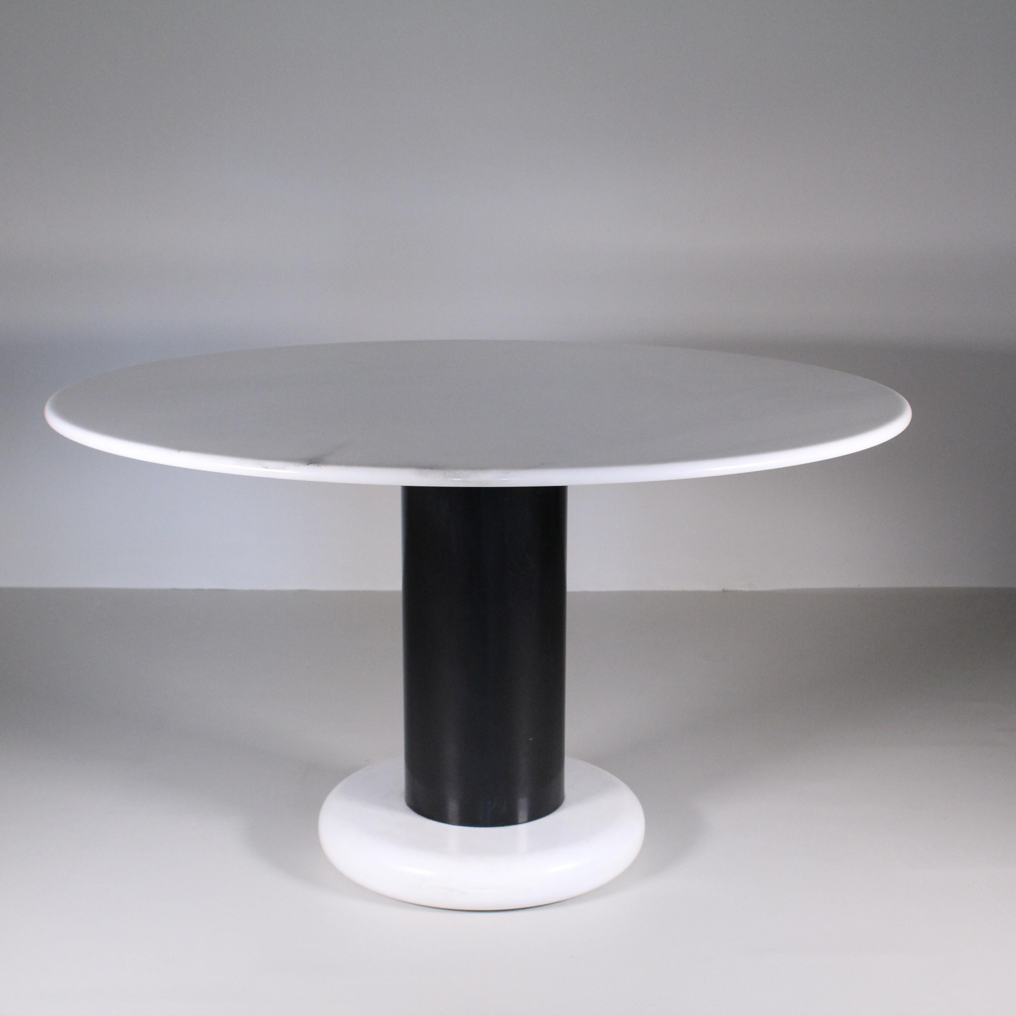 Post-Modern Ettore Sottsass for Poltronova Dining Table in ‘Loto’ in Carrara White Marble For Sale