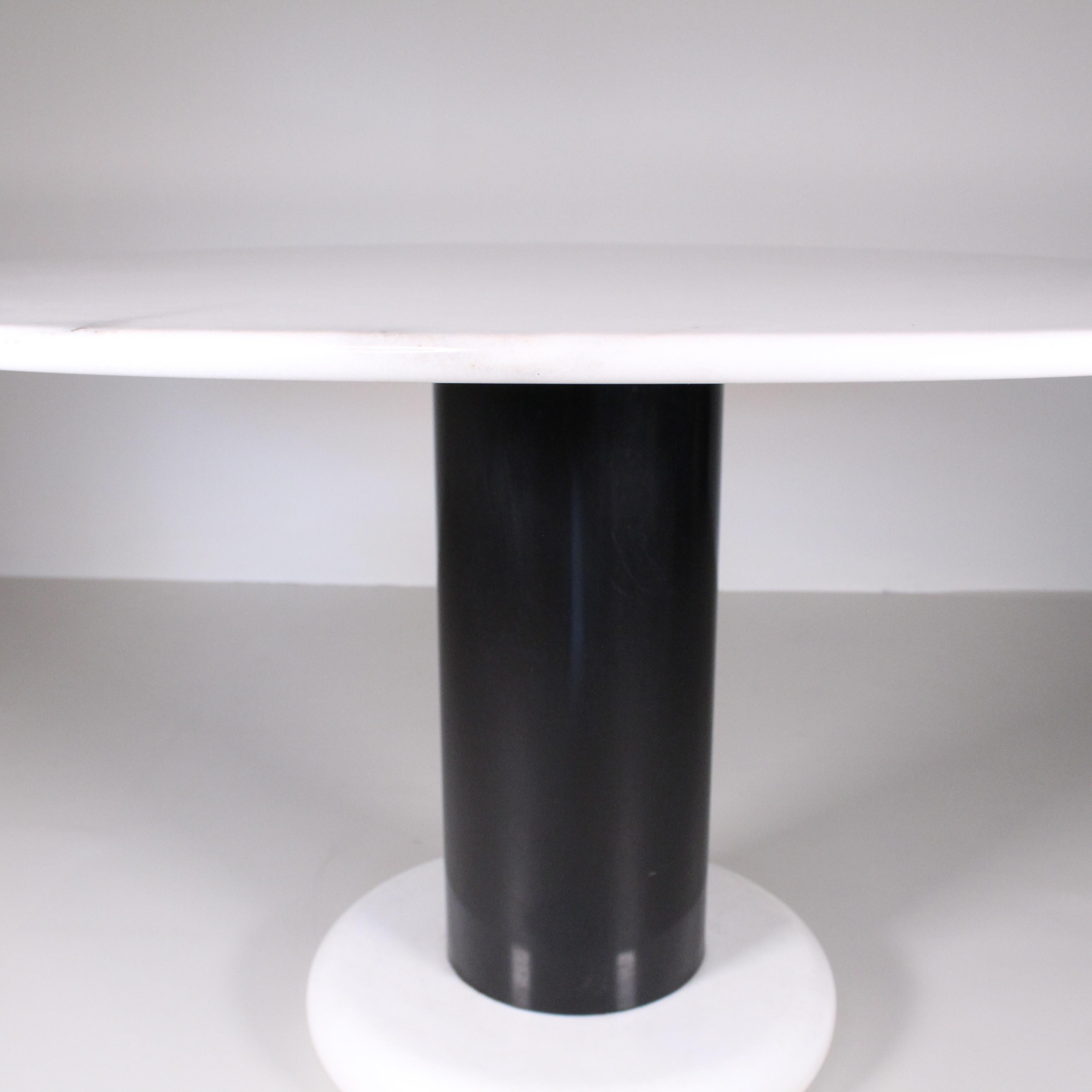 Ettore Sottsass for Poltronova Dining Table in ‘Loto’ in Carrara White Marble In Good Condition For Sale In Milano, Lombardia