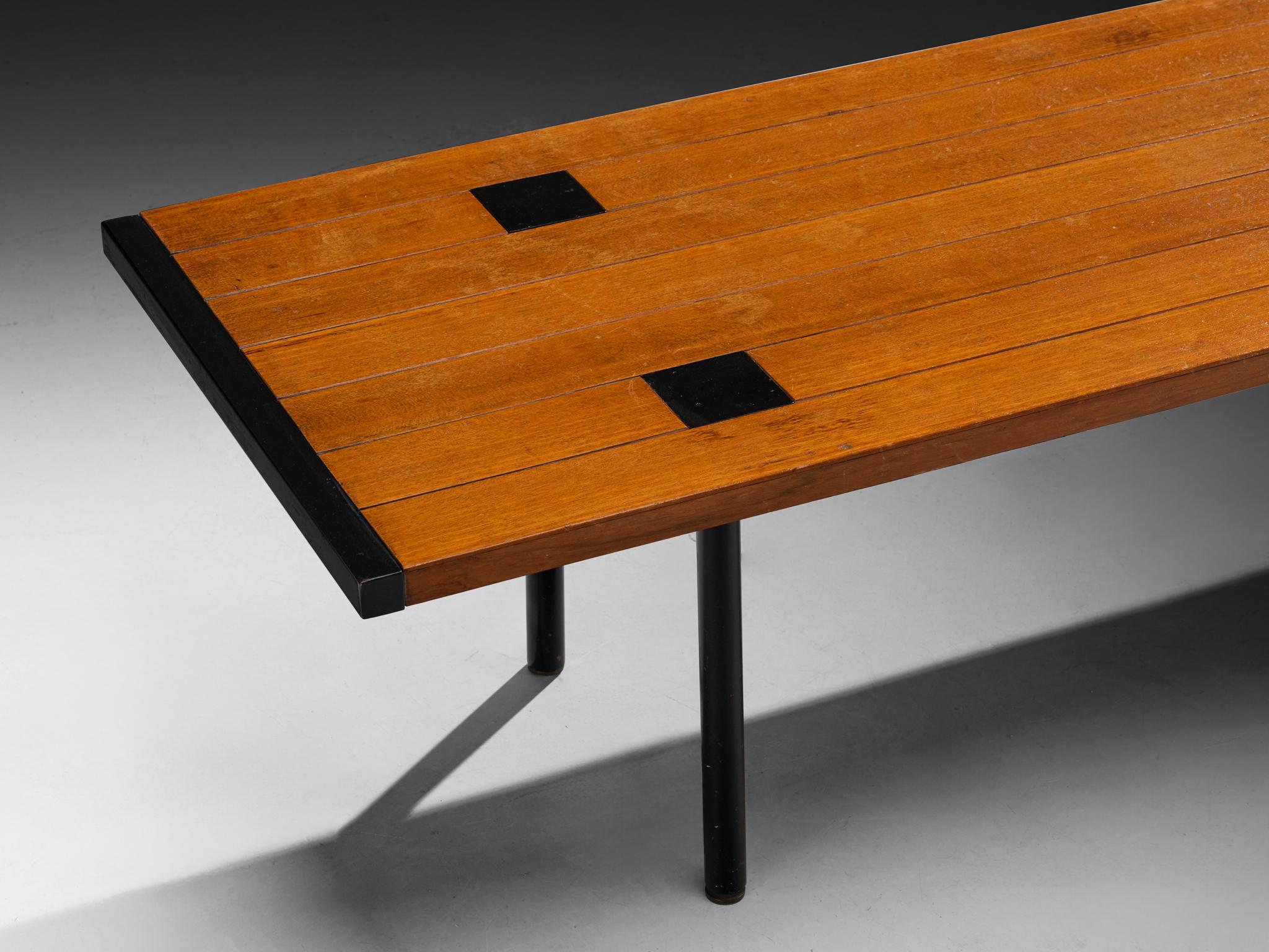Couchtisch 'T.101' von Ettore Sottsass für Poltronova aus Teakholz im Zustand „Gut“ im Angebot in Waalwijk, NL