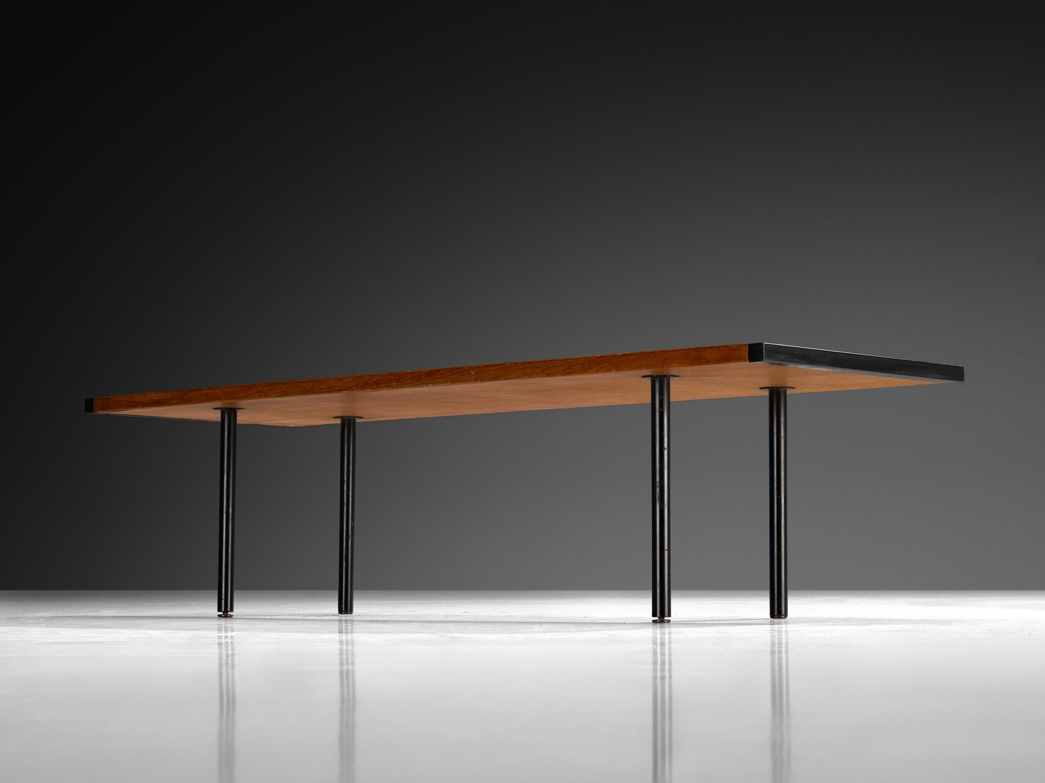Couchtisch 'T.101' von Ettore Sottsass für Poltronova aus Teakholz (Stahl) im Angebot
