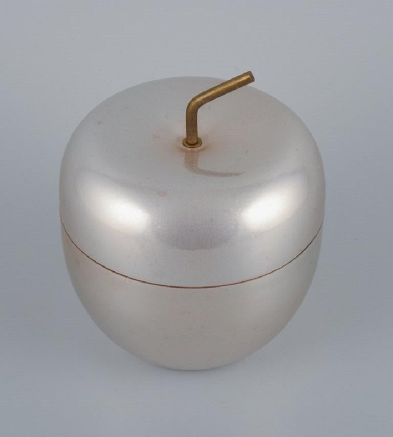 Postmoderne Ettore Sottsass pour Rinnovel, Italie. Seau à glace en forme de pomme. en vente
