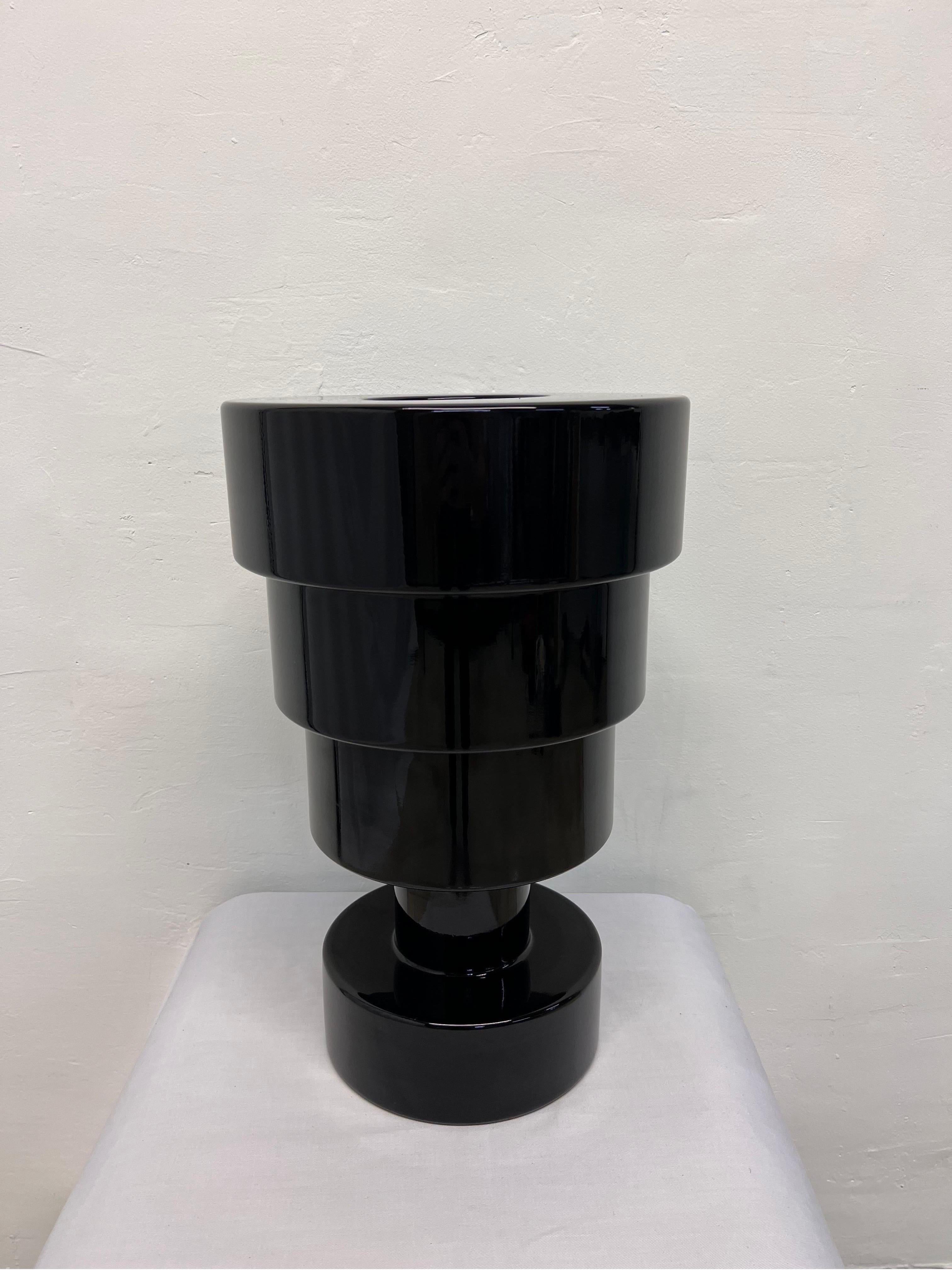 Glossy black Calice vase designed by Ettore Sottsass and manufactured by Kartell for 