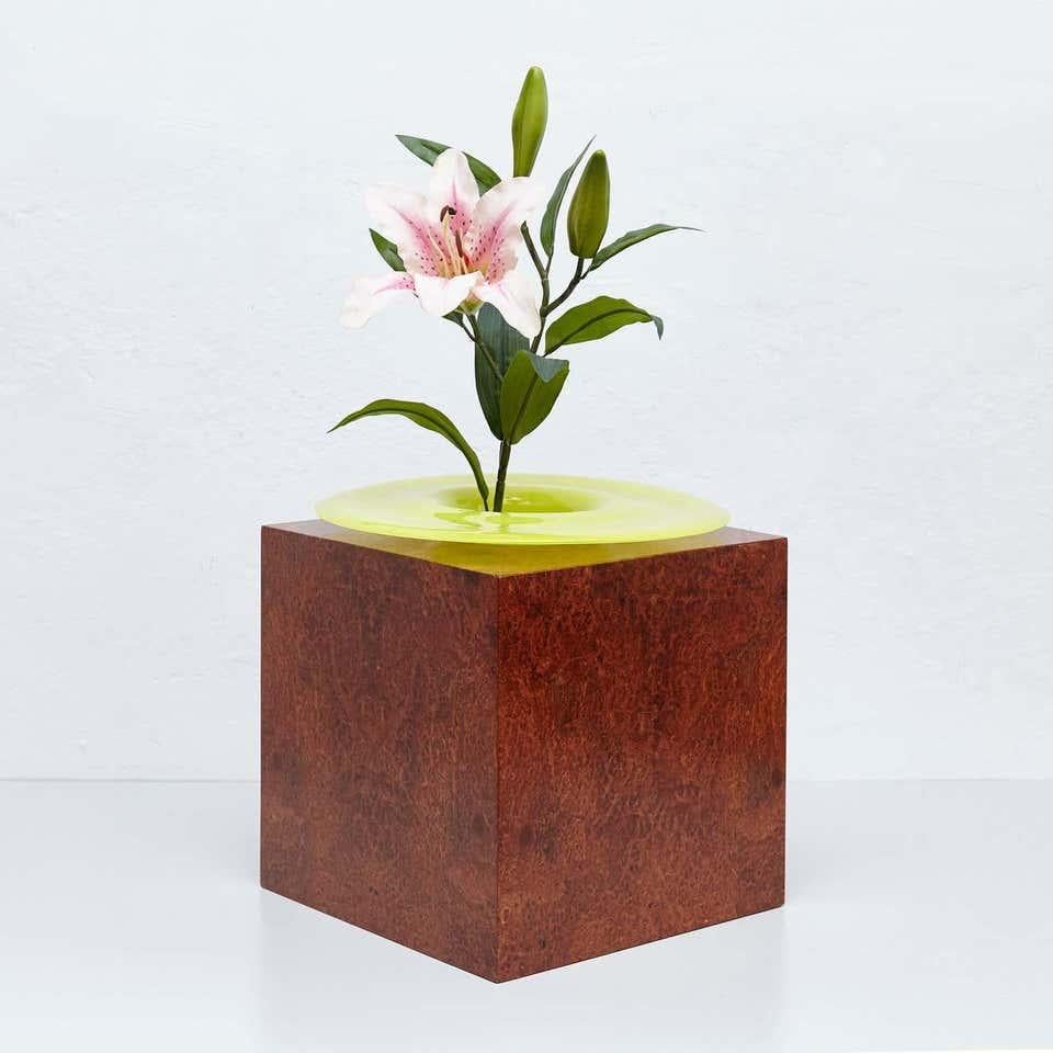 Ettore Sottsass H Limited Edition Vase in Wood and Murano Glass for Flowers For Sale 3