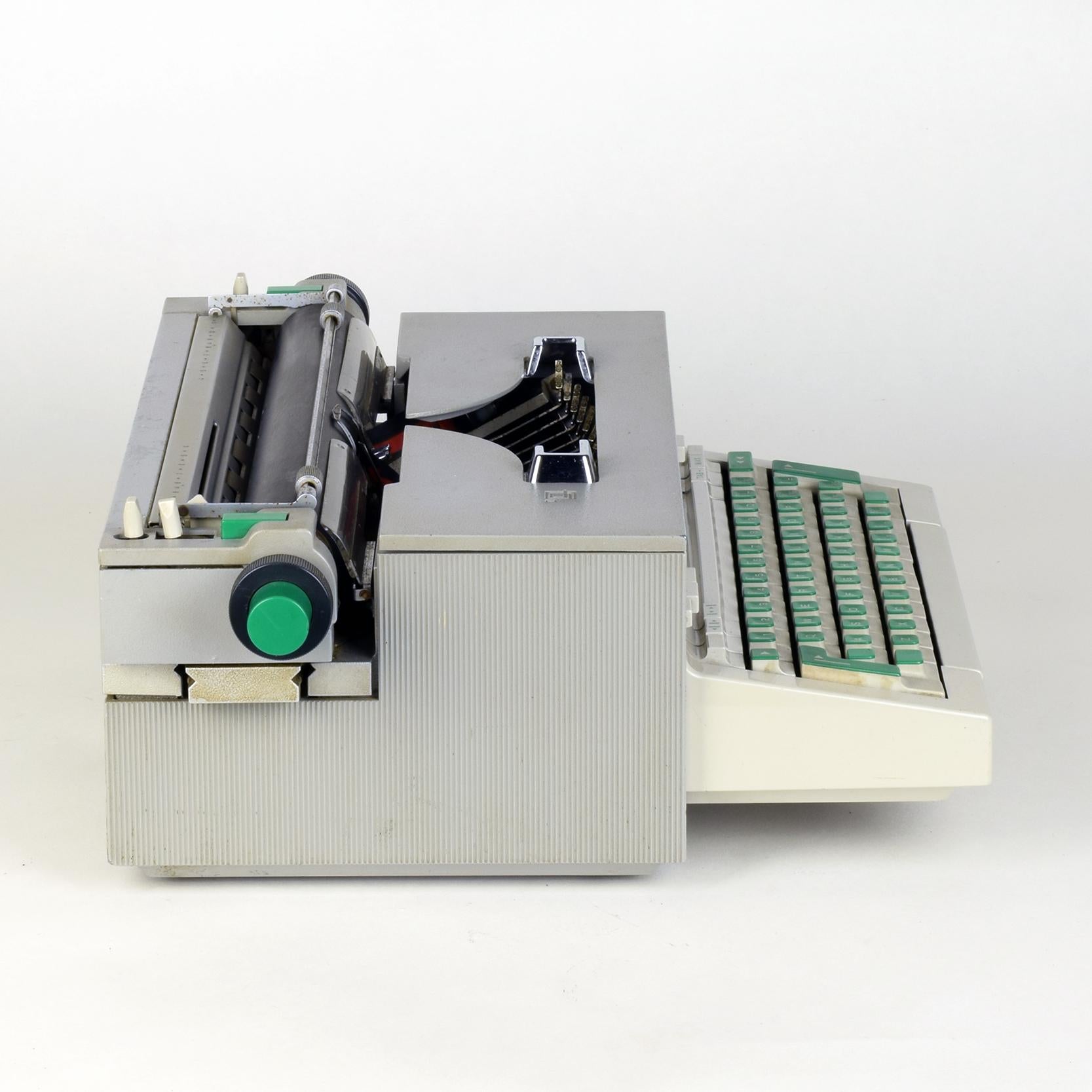 olivetti electric typewriter