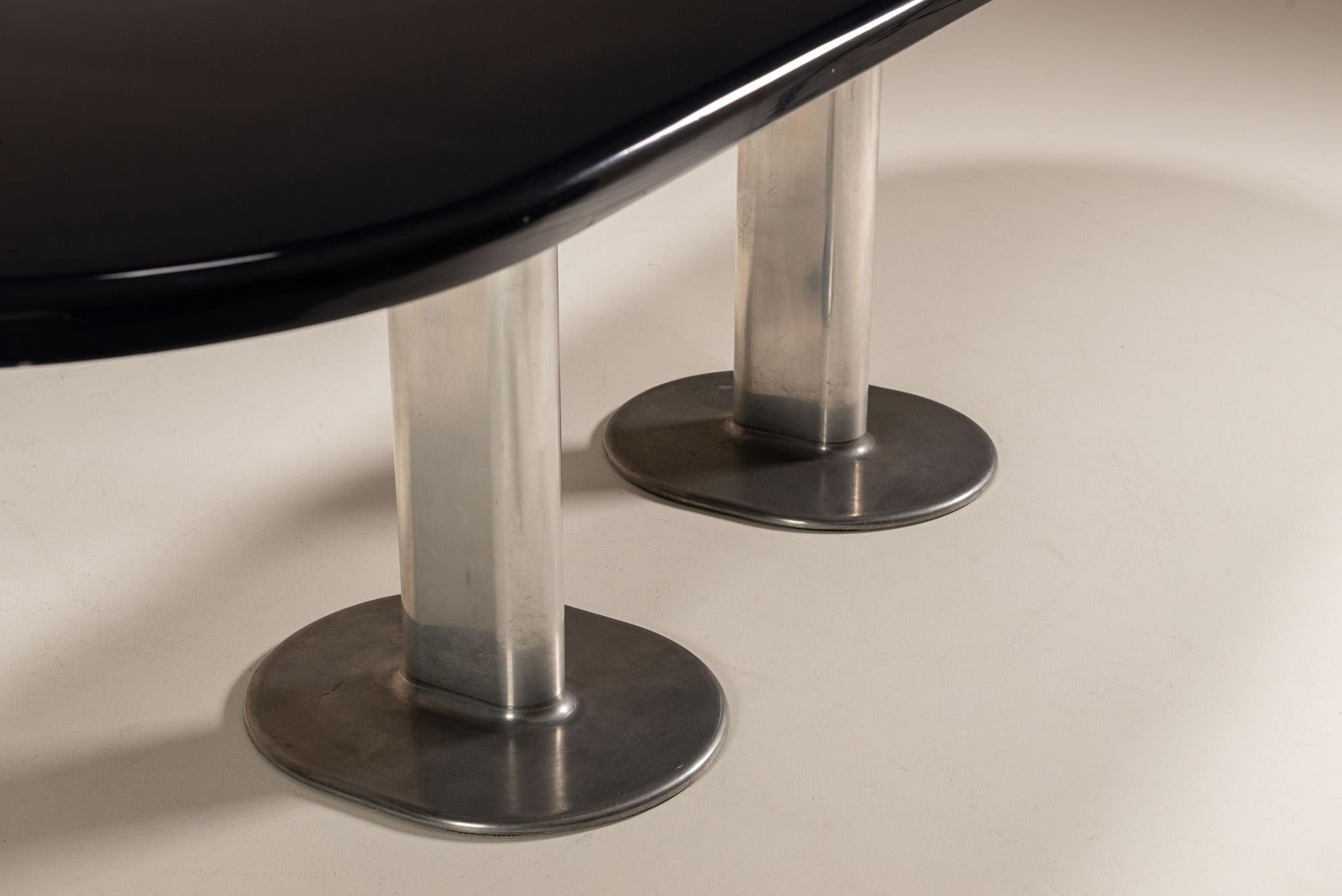 Ettore Sottsass ‘Harlow’ Dining Table for Poltronova in Dark Blue Lacquer For Sale 3