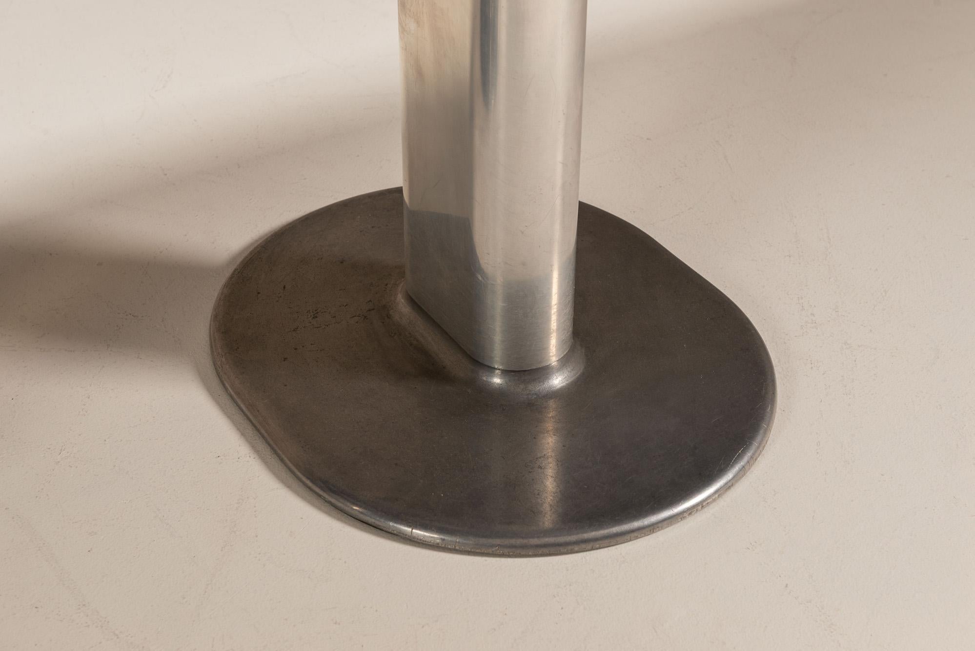 Ettore Sottsass ‘Harlow’ Dining Table for Poltronova in Dark Blue Lacquer For Sale 4