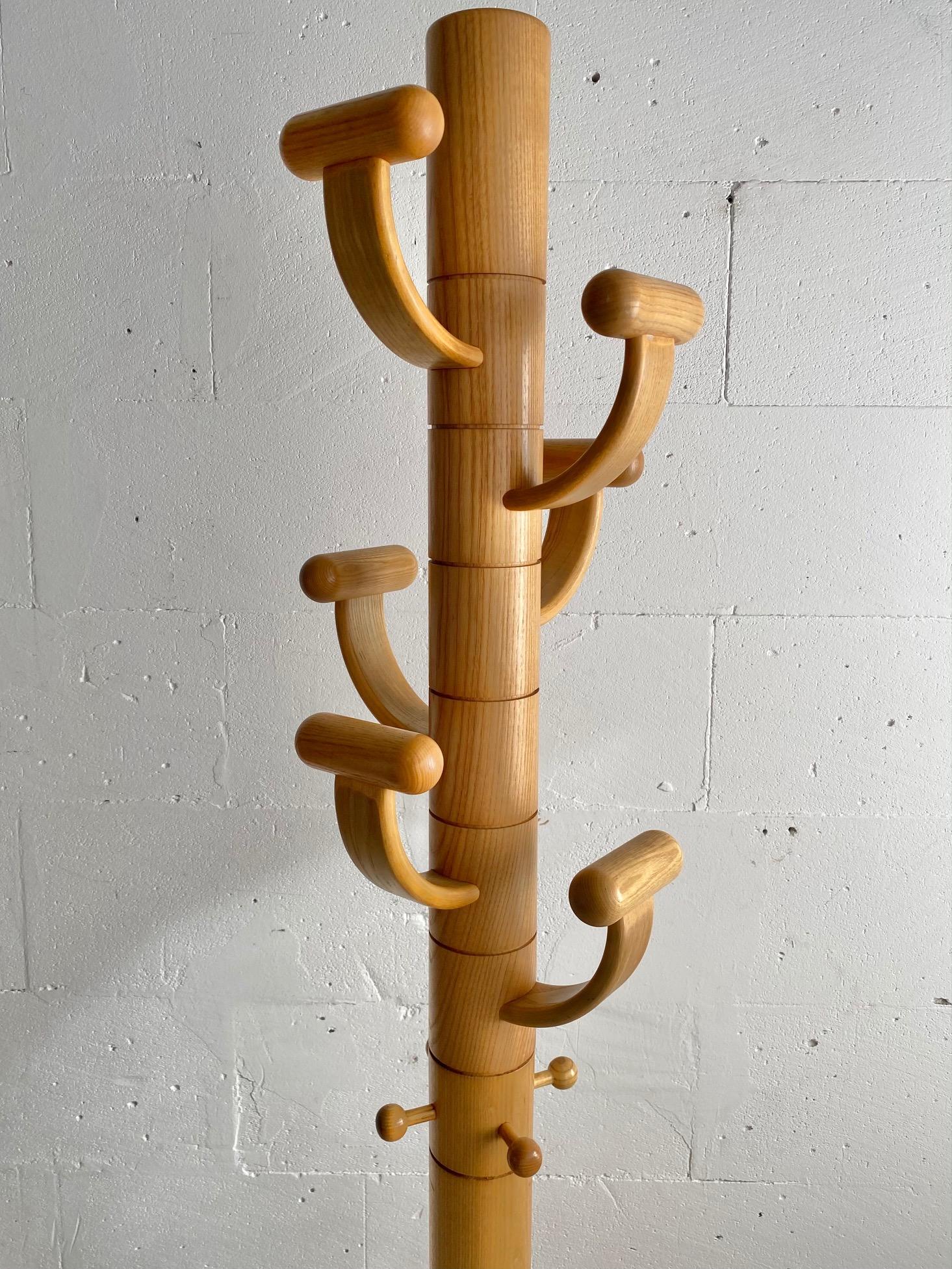 Ettore Sottsass Inspired Italian Ash Wood and Travertine Coat Stand For Sale 7