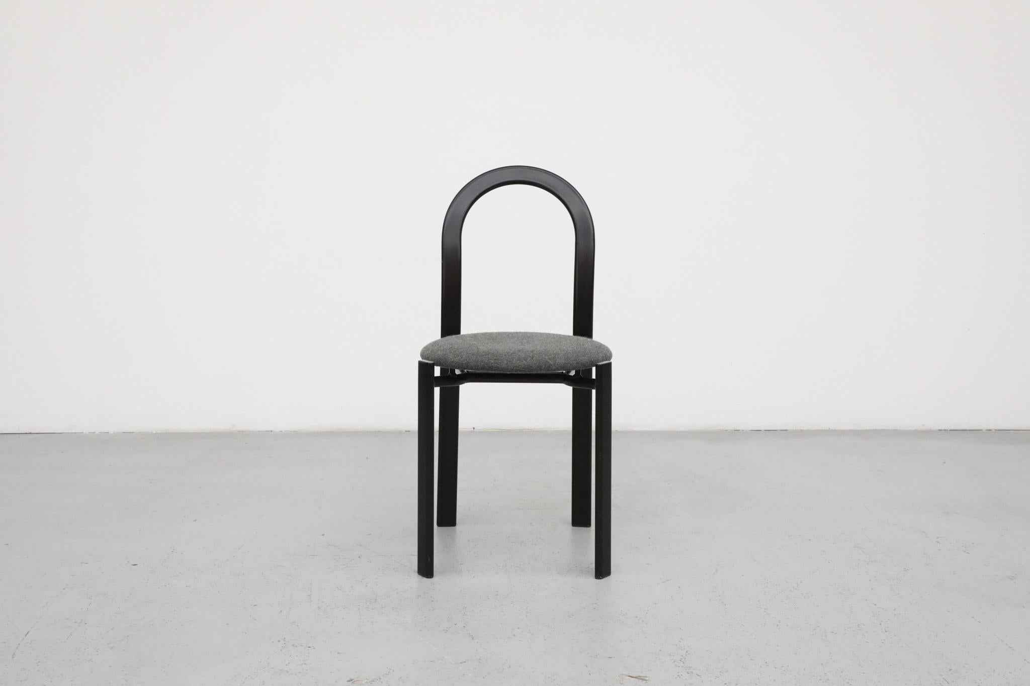 Smaltato Sedia postmoderna di Samo ispirata a Ettore Sottsass, anni '80 in vendita