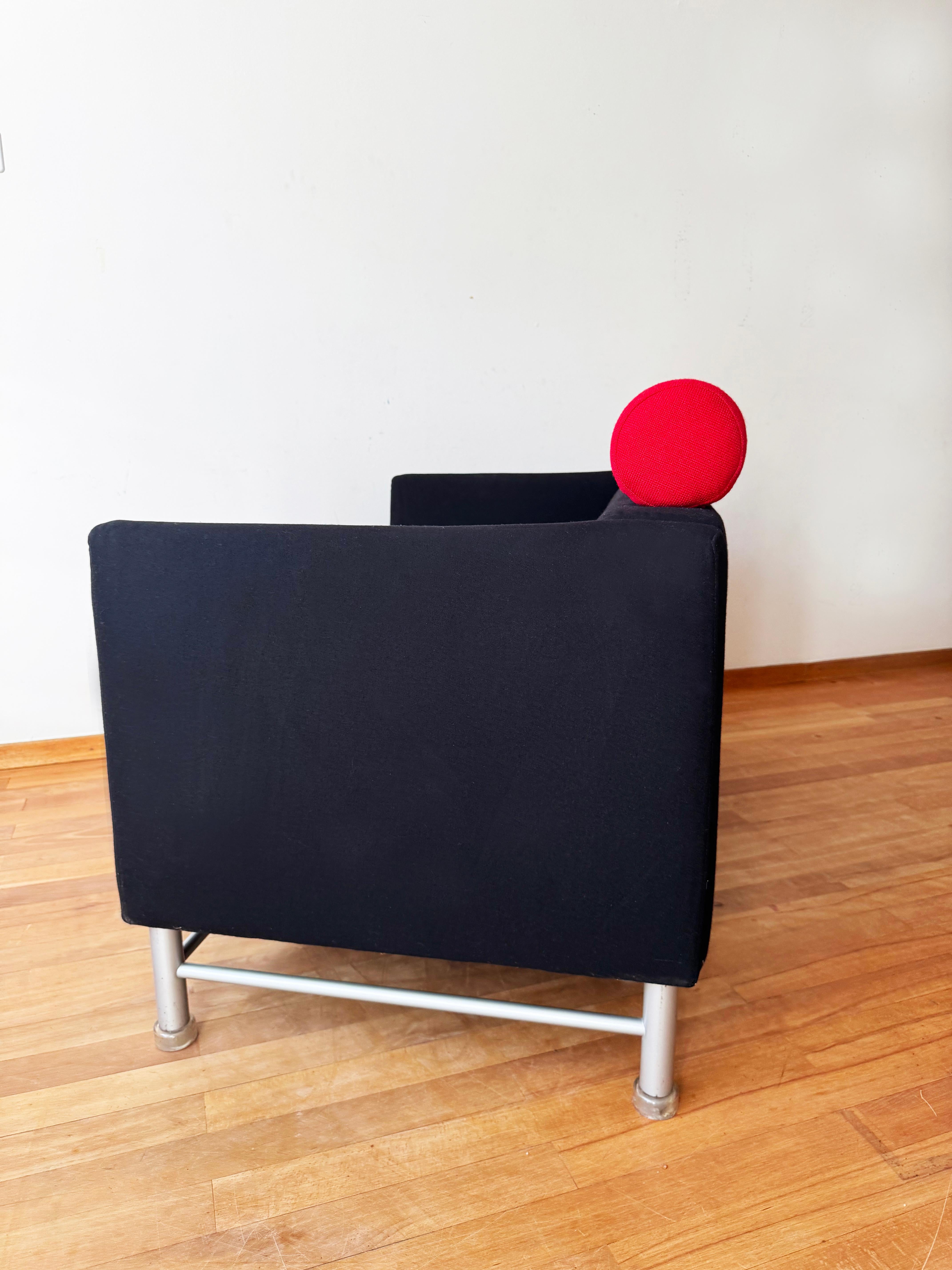 Ettore Sottsass Eastside Knoll 80s Memphis Sofa Nero, Blu + Rosso (2 disponibili) in vendita 5