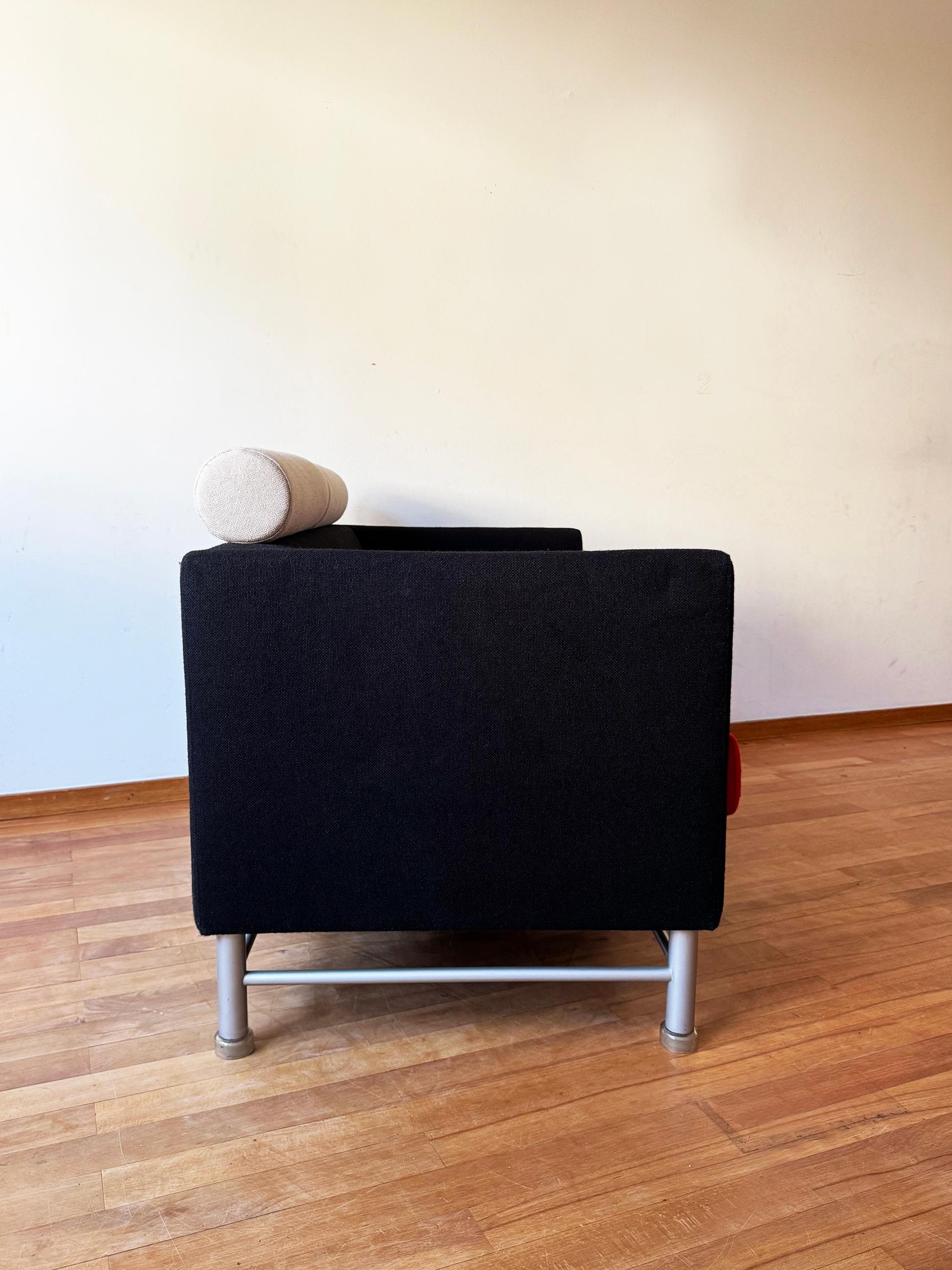 Ettore Sottsass Knoll Eastside 80s Memphis Sofa Schwarz, Beige + Rot (2 verfügbar) im Zustand „Hervorragend“ im Angebot in Basel, BS