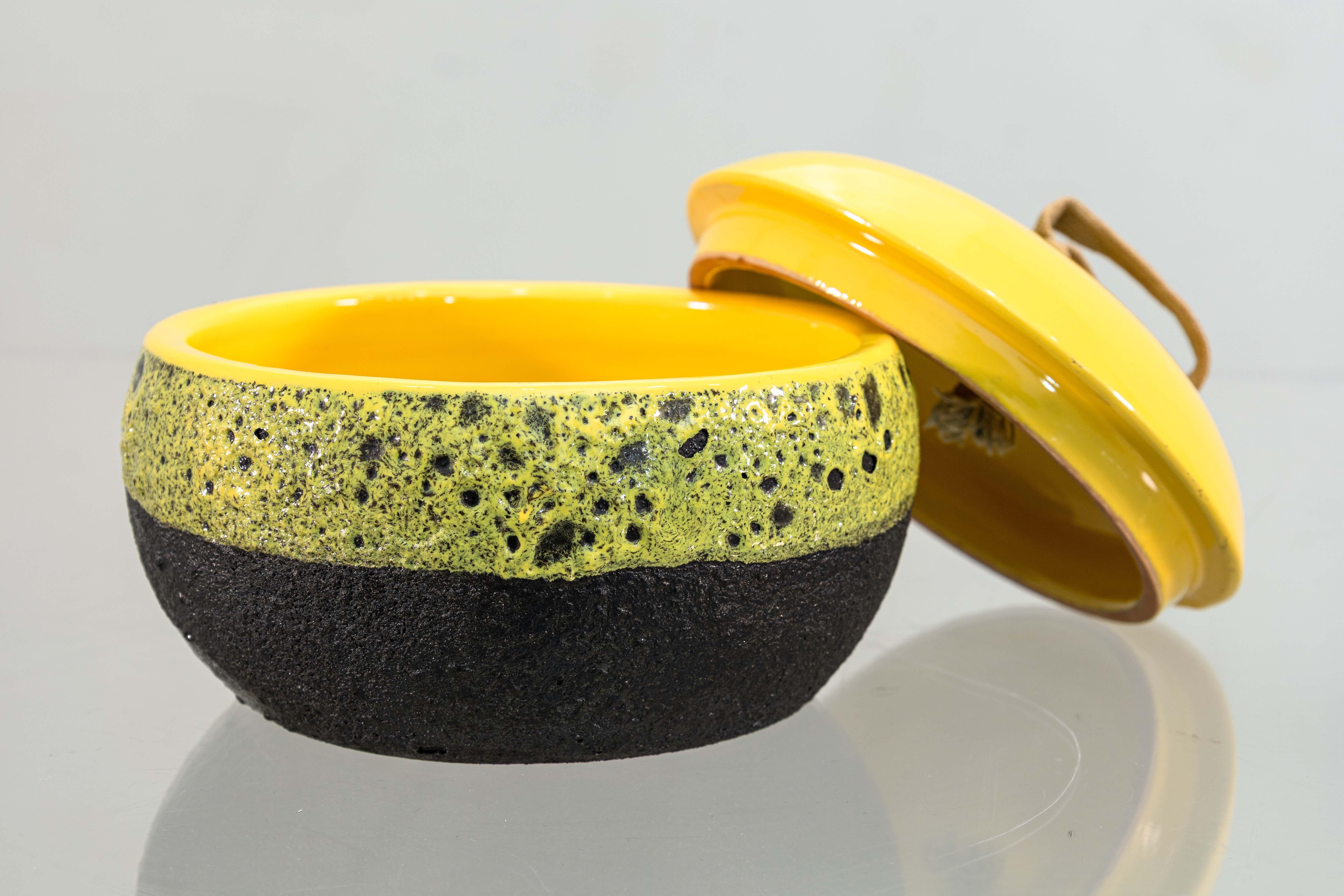Italiano Ettore Sottsass Vaso con coperchio Modello 192-C Bitossi Il Sestante Italia 1959 Smaltato in vendita