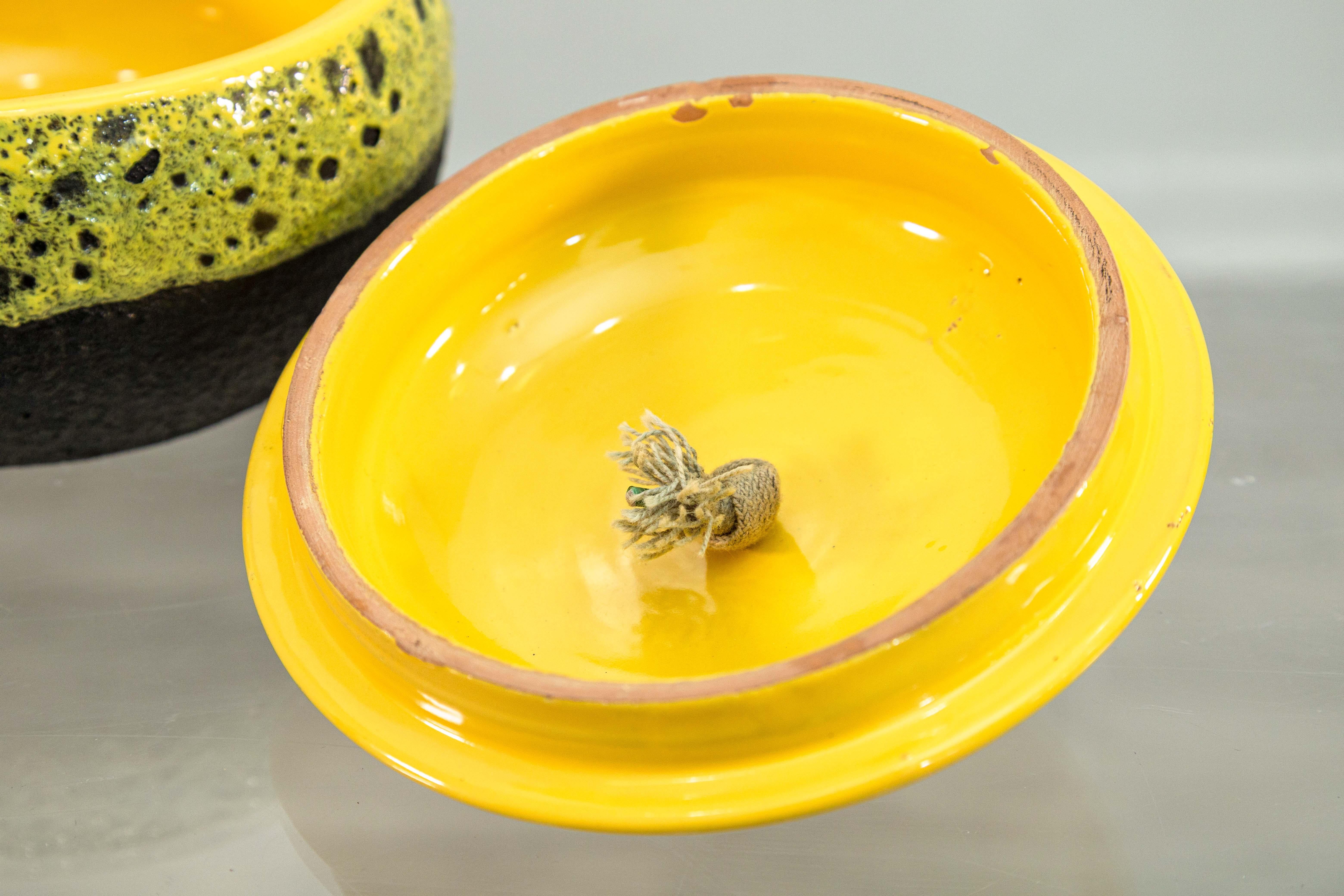 Ettore Sottsass Vaso con coperchio Modello 192-C Bitossi Il Sestante Italia 1959 Smaltato In condizioni buone in vendita a Keego Harbor, MI