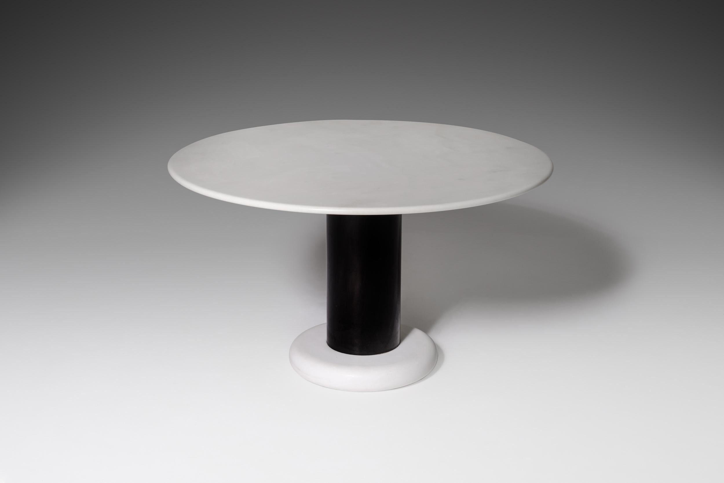 Ettore Sottsass ‘Lotto Rosso’ round Marble Table for Poltronova, Italy 1 In Good Condition In Rotterdam, NL
