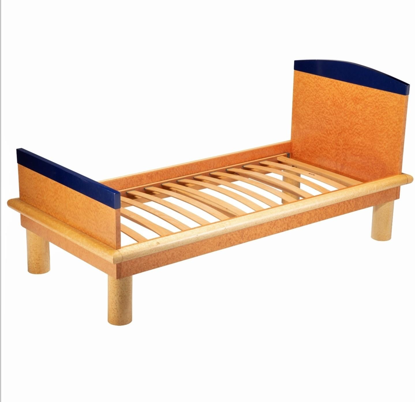 Ettore Sottsass & Marco Zanini for Leitner Donau Collection Bed and Nightstand In Good Condition For Sale In Forney, TX