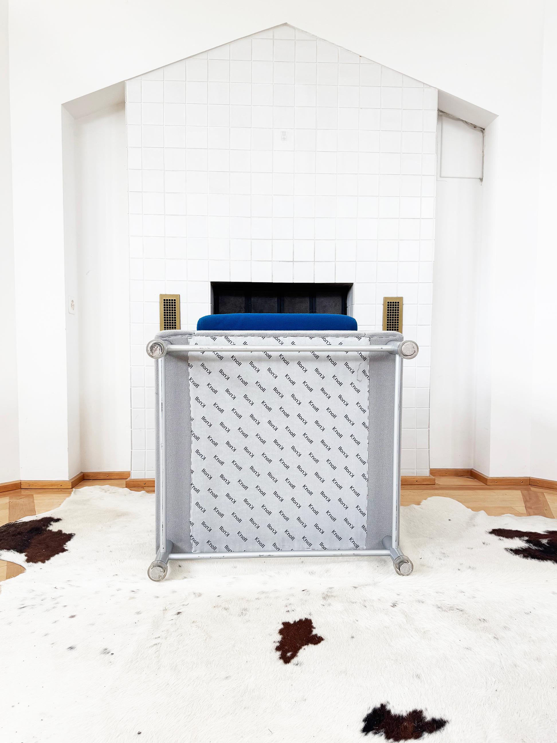 Ettore Sottsass Memphis Knoll 80s Eastside Zwei Sofas +1 Lounge Chair, SET 3 PCS im Angebot 12