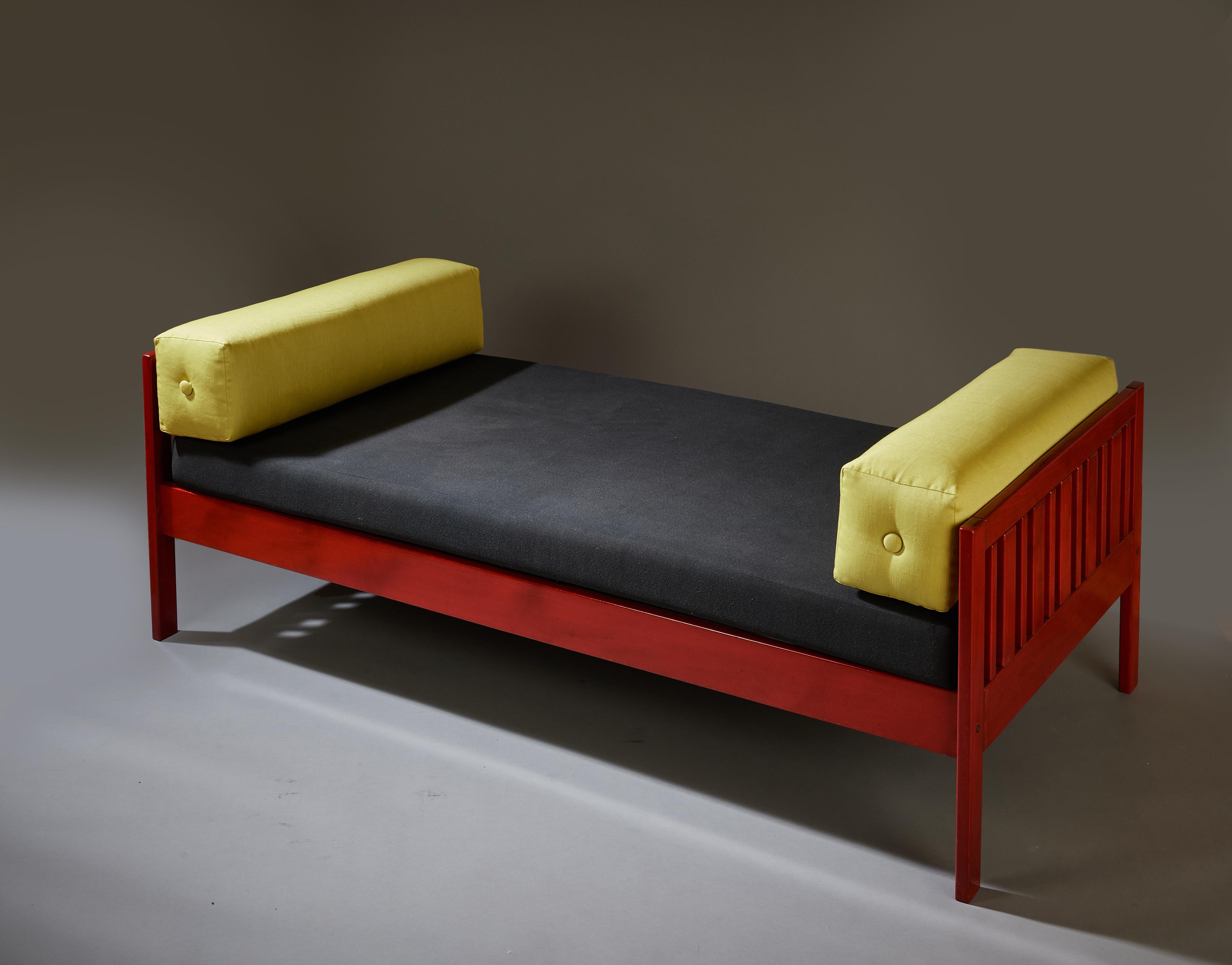 Italian Ettore Sottsass Daybed, Red Lacquered Wood, Chartreuse Upholstery, Italy c. 1962 For Sale