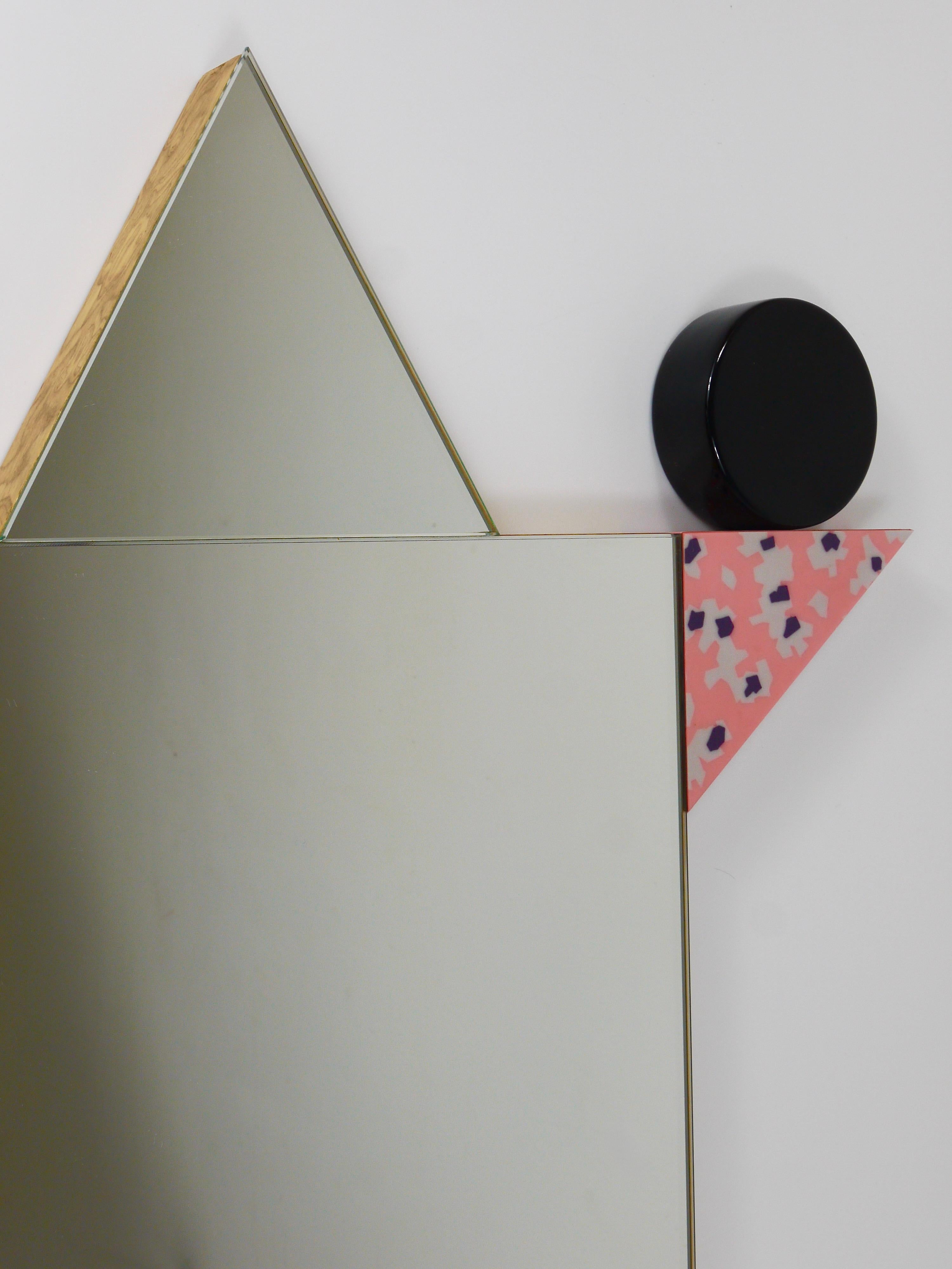 Vetro Specchio da parete vintage Ettore Sottsass Memphis Milano Diva, Italia, 1984 in vendita