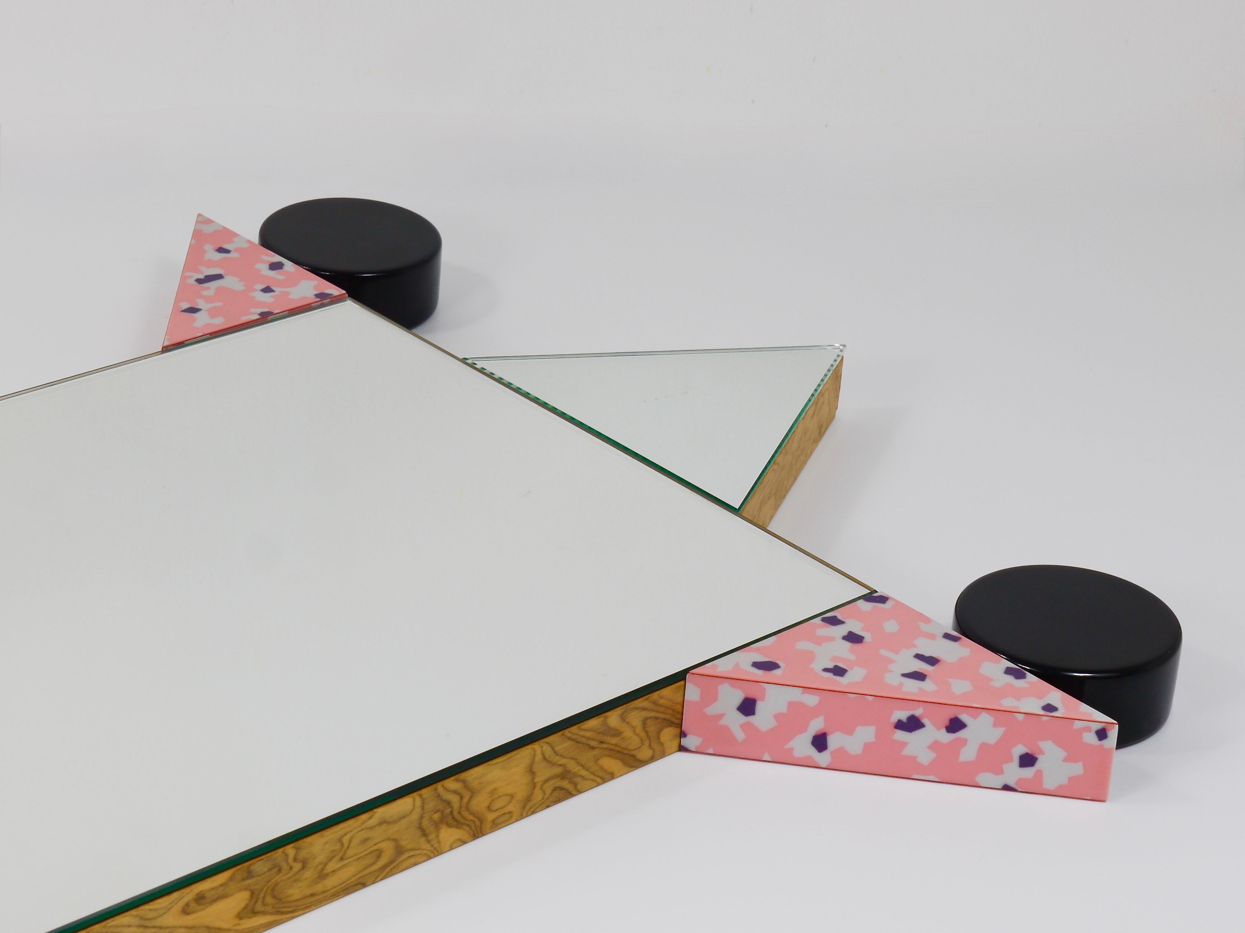 Specchio da parete vintage Ettore Sottsass Memphis Milano Diva, Italia, 1984 in vendita 2