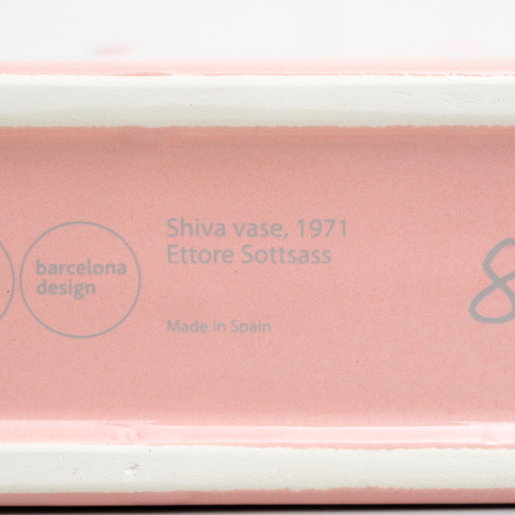 Ettore Sottsass Pink Ceramic Shiva Flower Vase, by BD Barcelona For Sale 9