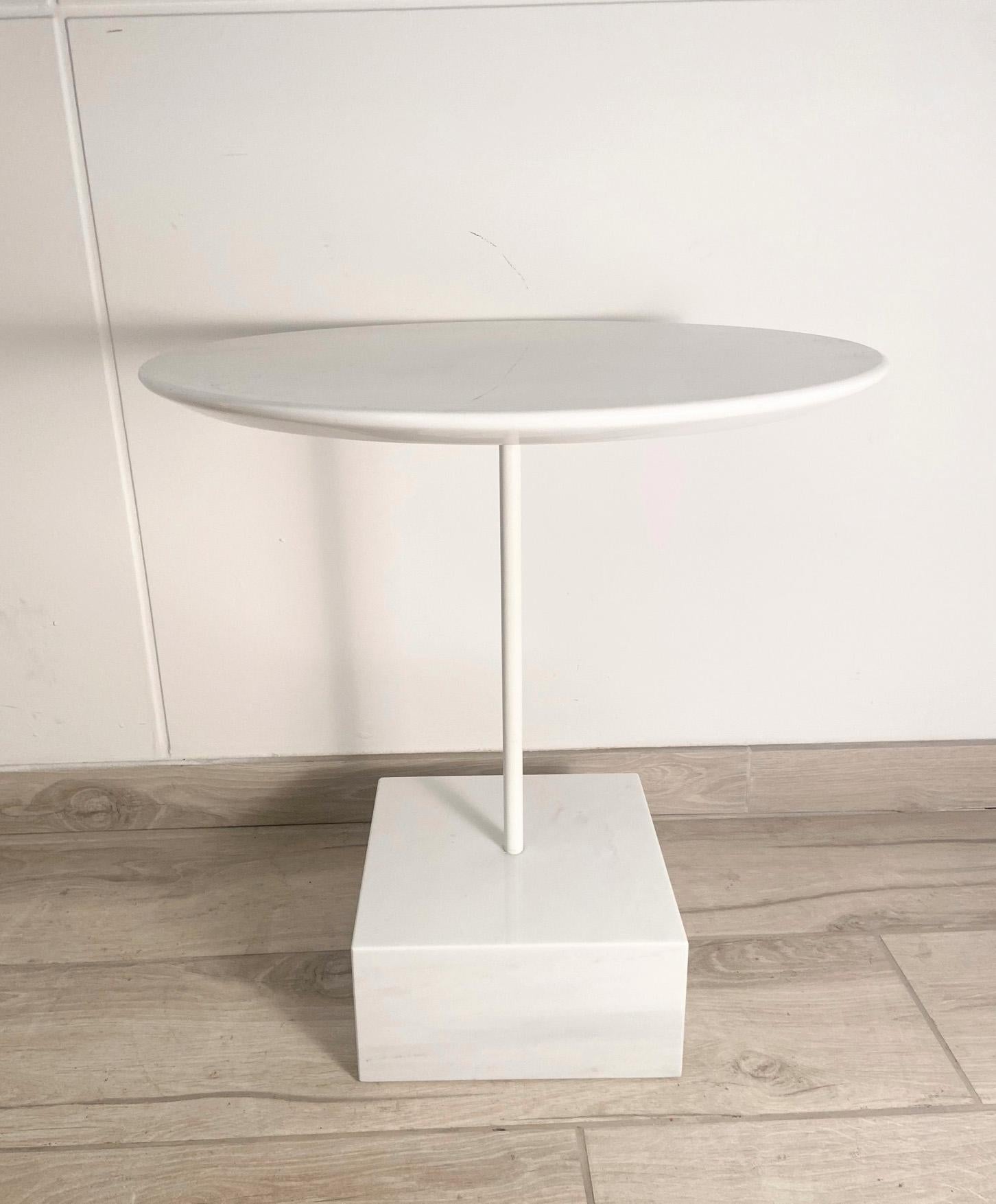 Primavera coffee table model in white marble, designed by Ettore Sottsass.