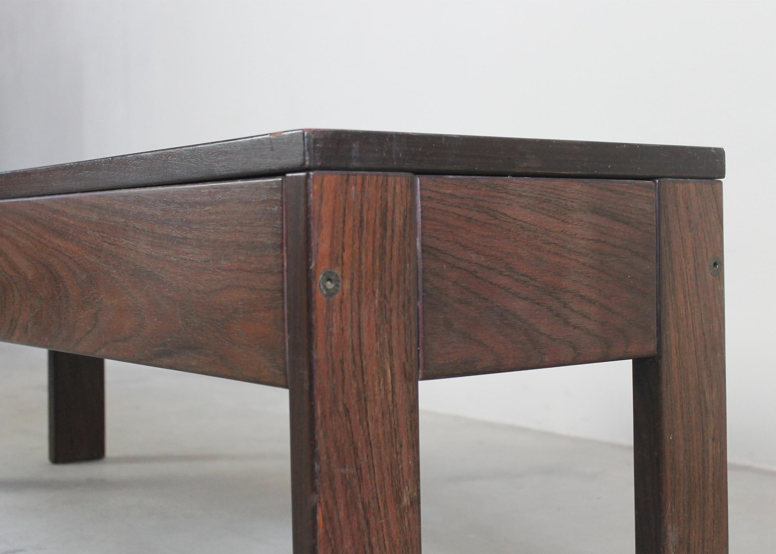 Ettore Sottsass Table basse rectangulaire en bois par Poltronova 1960s Italie Bon état - En vente à Montecatini Terme, IT