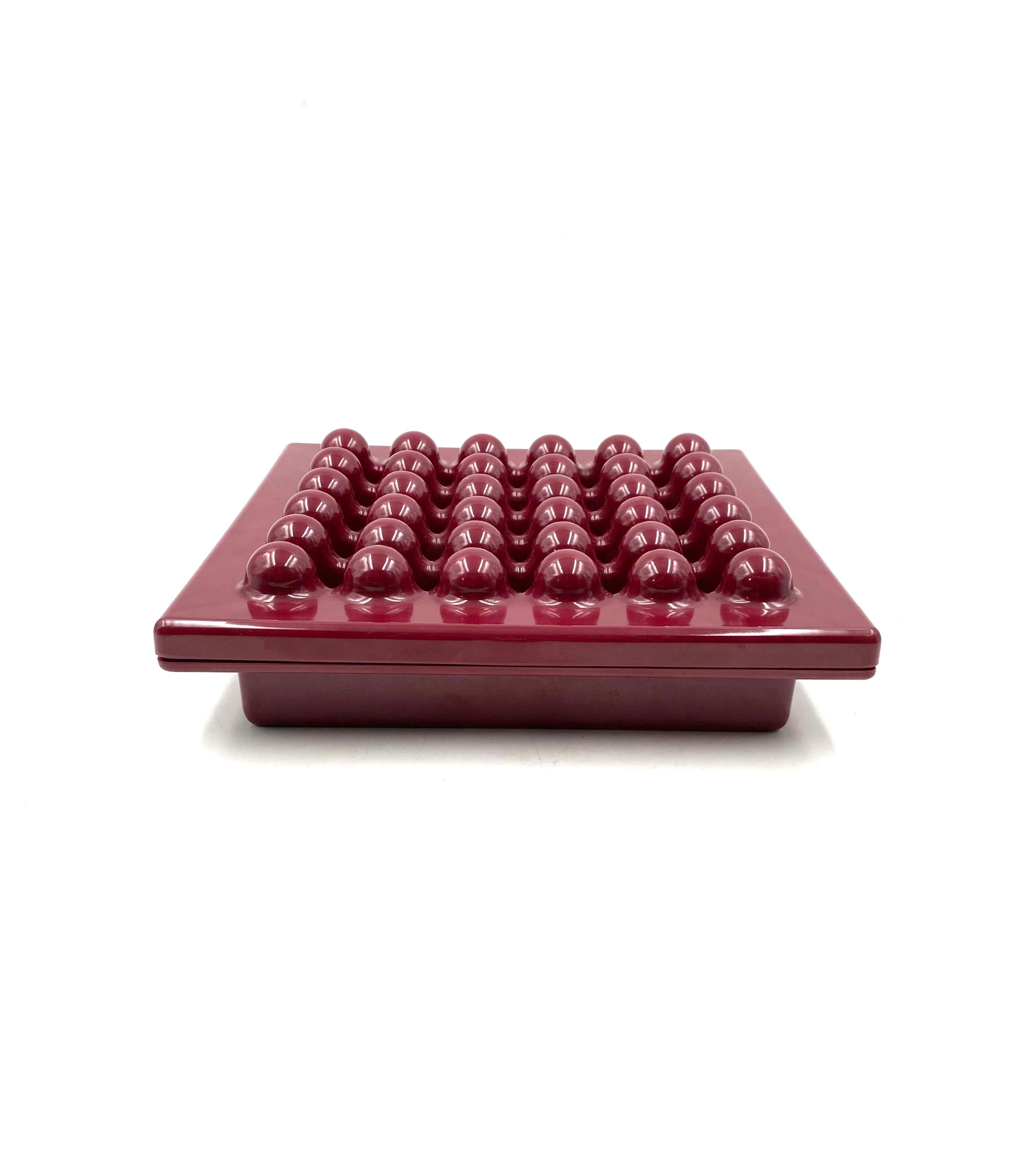 Italian Ettore Sottsass, red big ashtray, Olivetti Synthesis, Sistema 45 series, 1971 For Sale