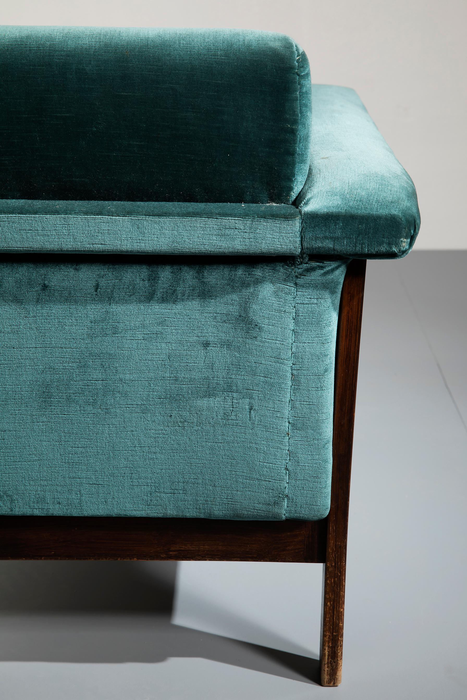Ettore Sottsass Rosewood and Teal Fabric 'Canada' Armchair for Poltronova, 1958 For Sale 8