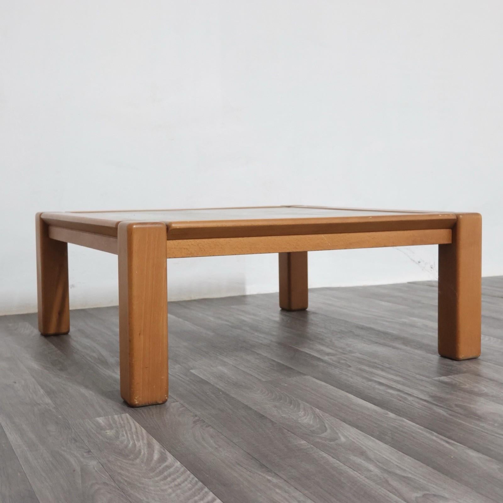 Ettore Sottsass Sant’Ambrogio e De Berti Tavolo di design da caffè 1960’s For Sale 2