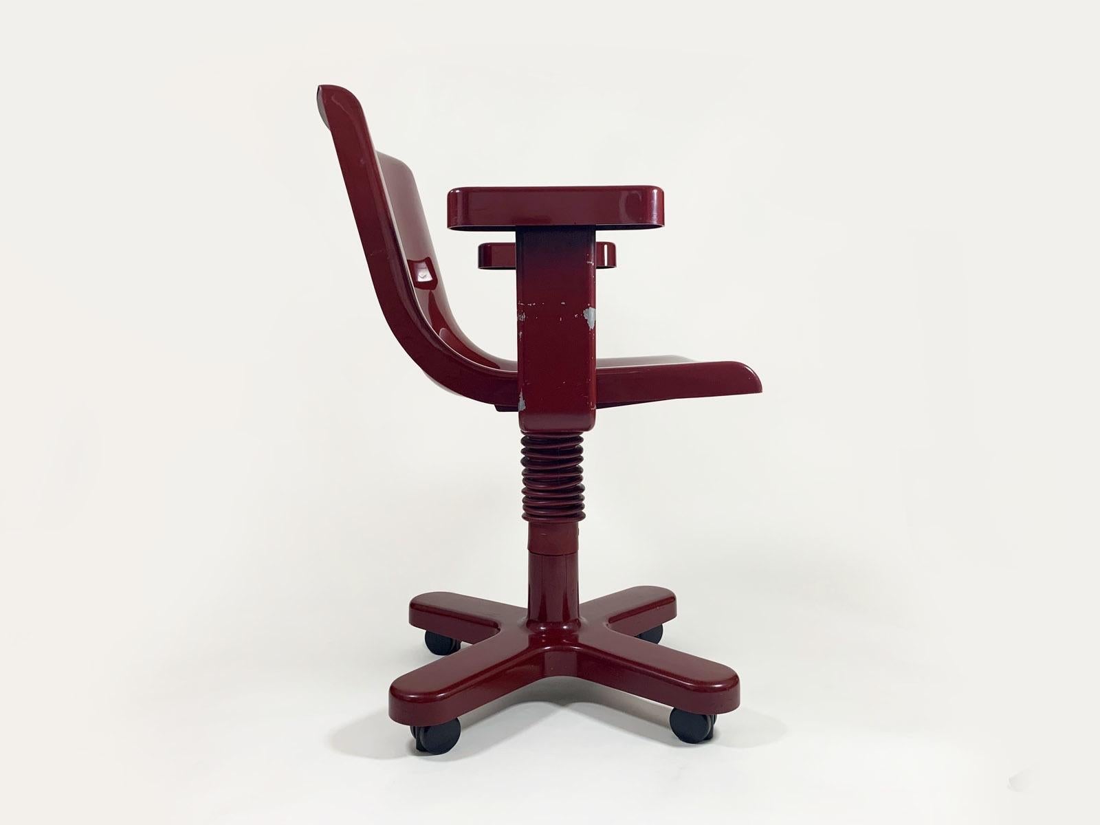 ettore sottsass chair for olivetti